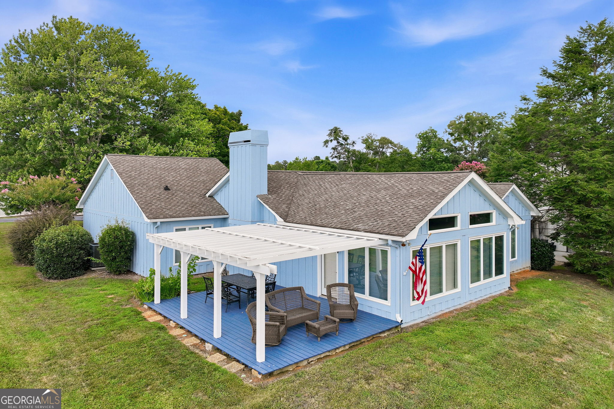 3623 N River Road Property Photo 5