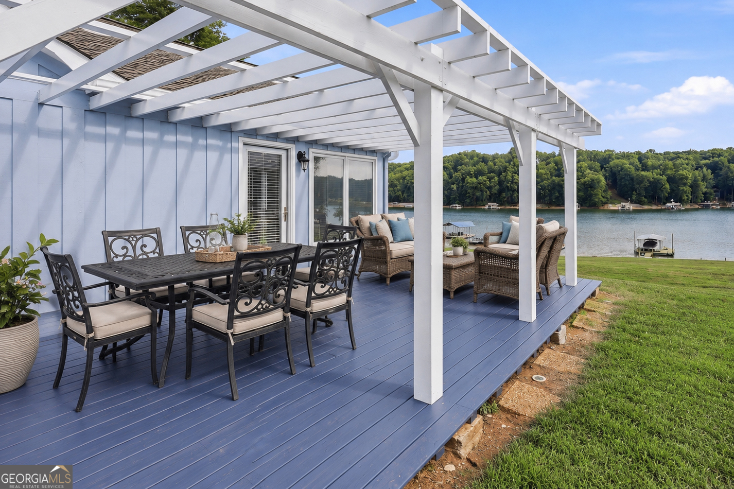 3623 N River Road Property Photo 6