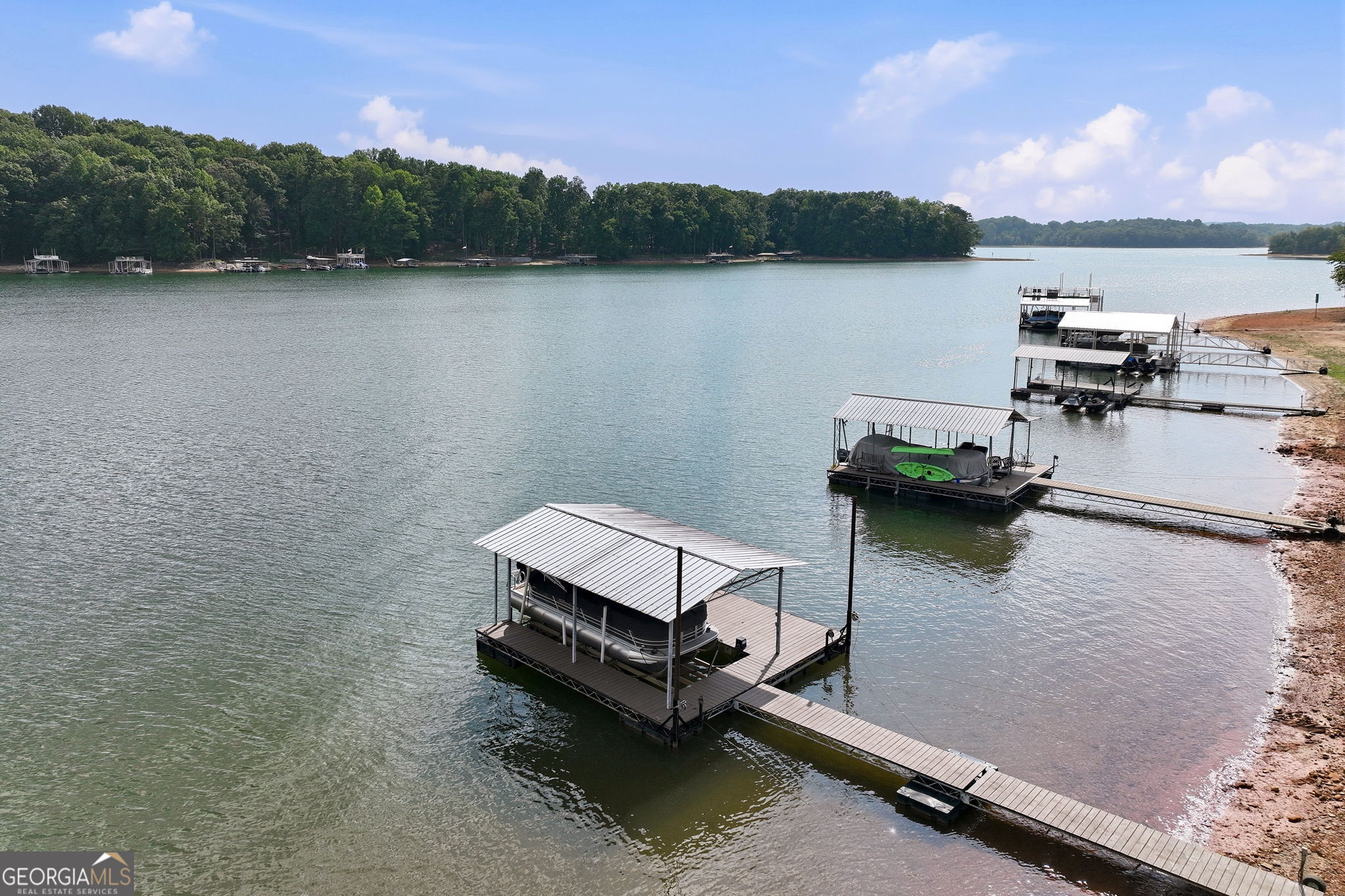 3623 N River Road Property Photo 9