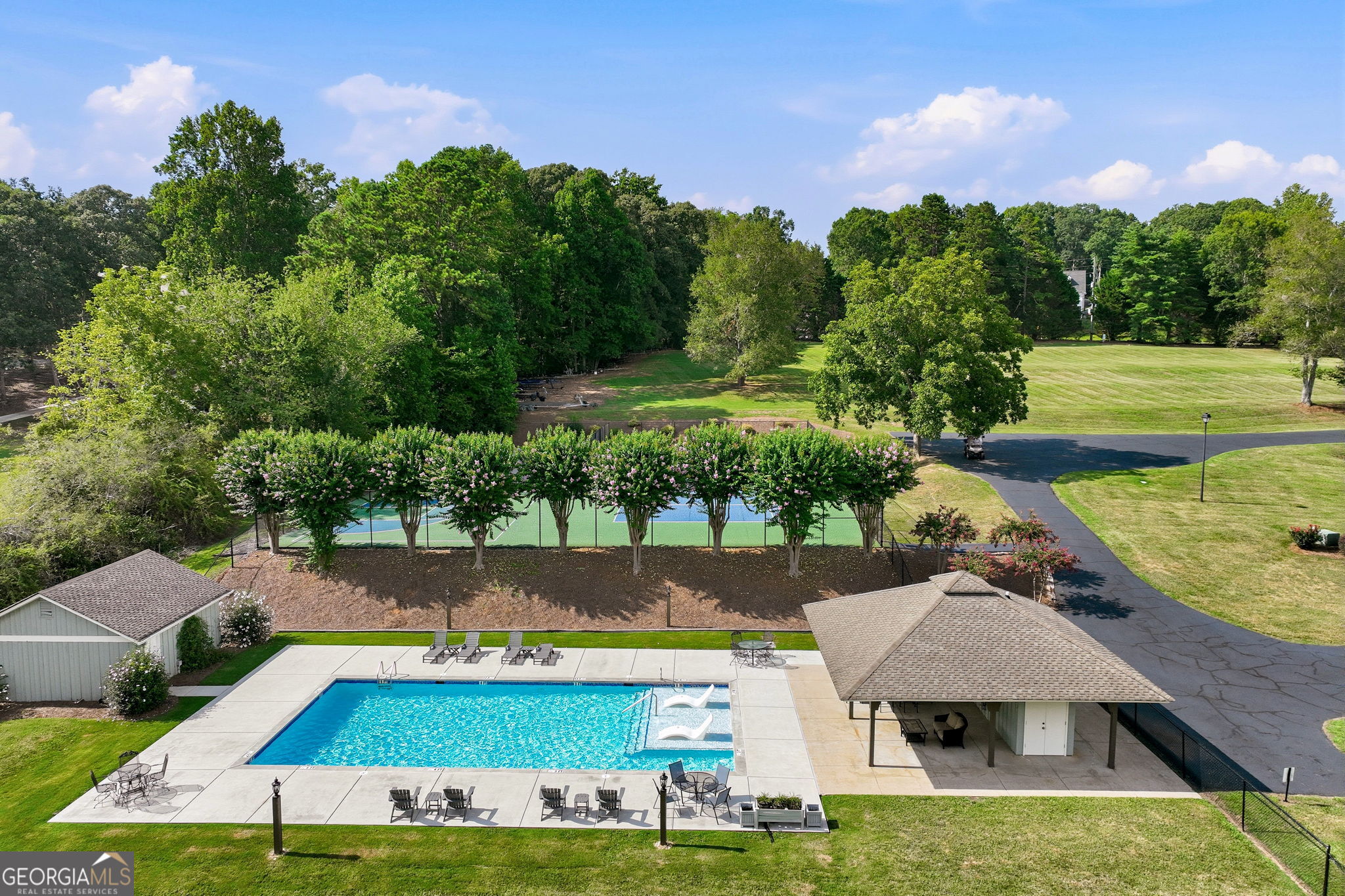 3623 N River Road Property Photo 47