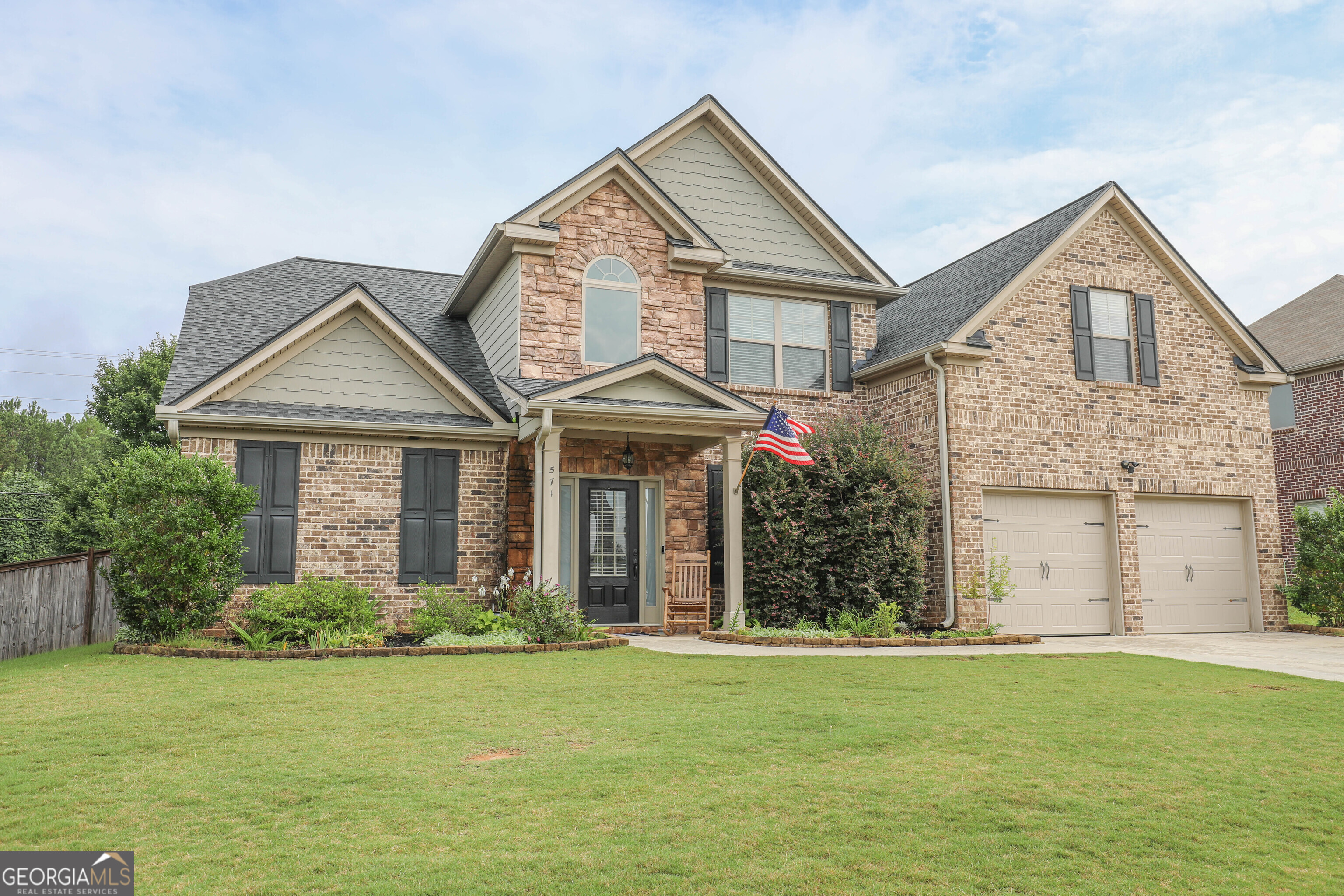 571 Stonebranch Drive Property Photo 1