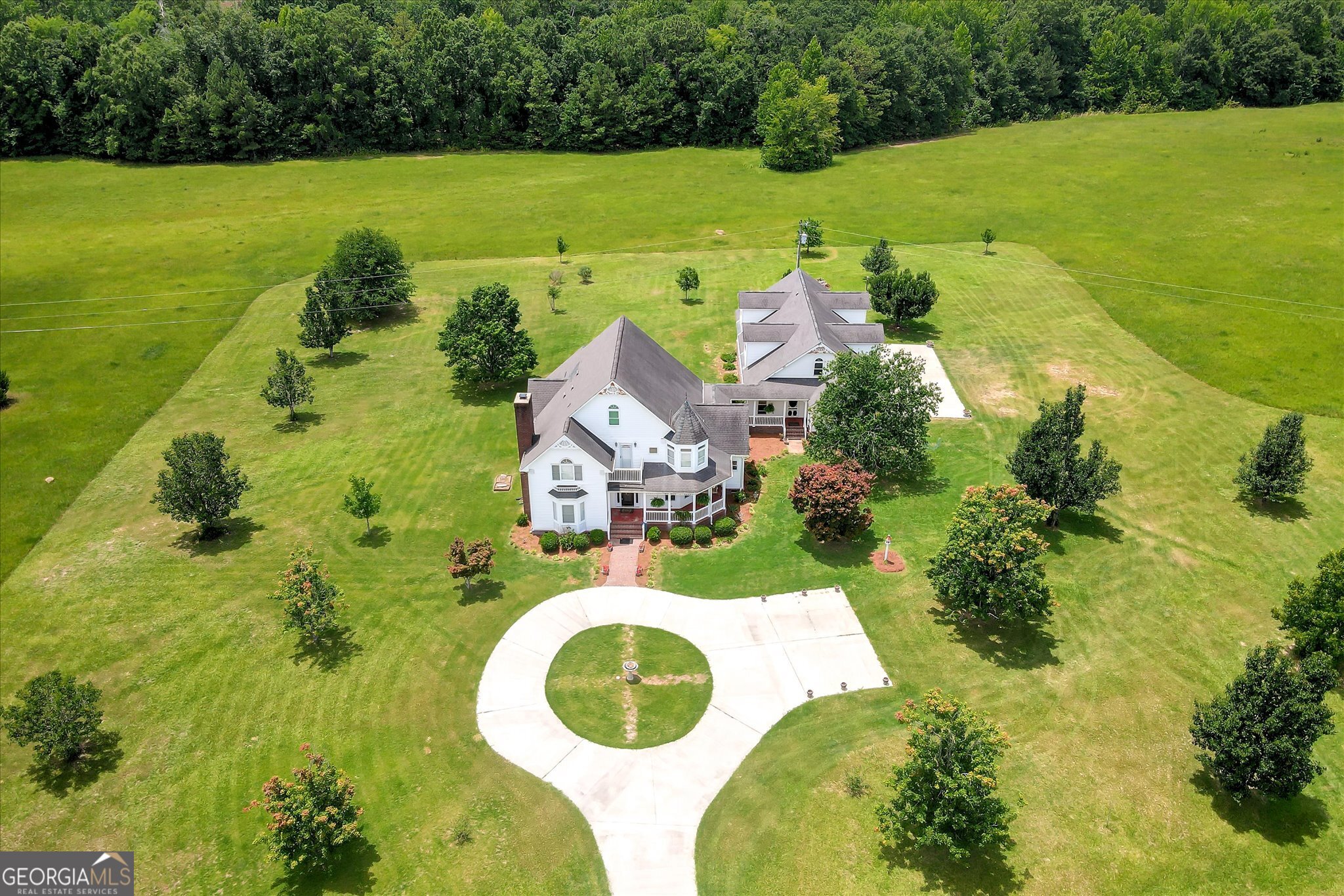 1229 Elberton Highway Property Photo 4