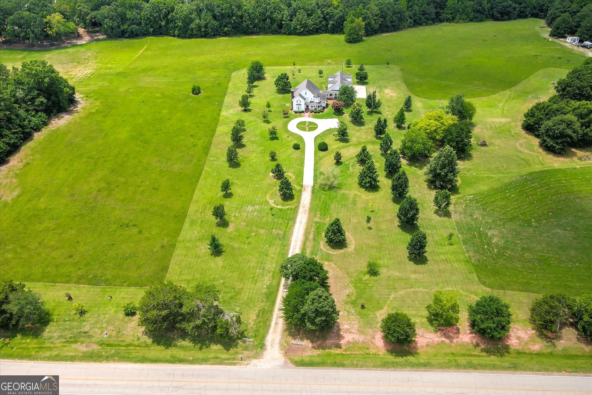 1229 Elberton Highway Property Photo 7
