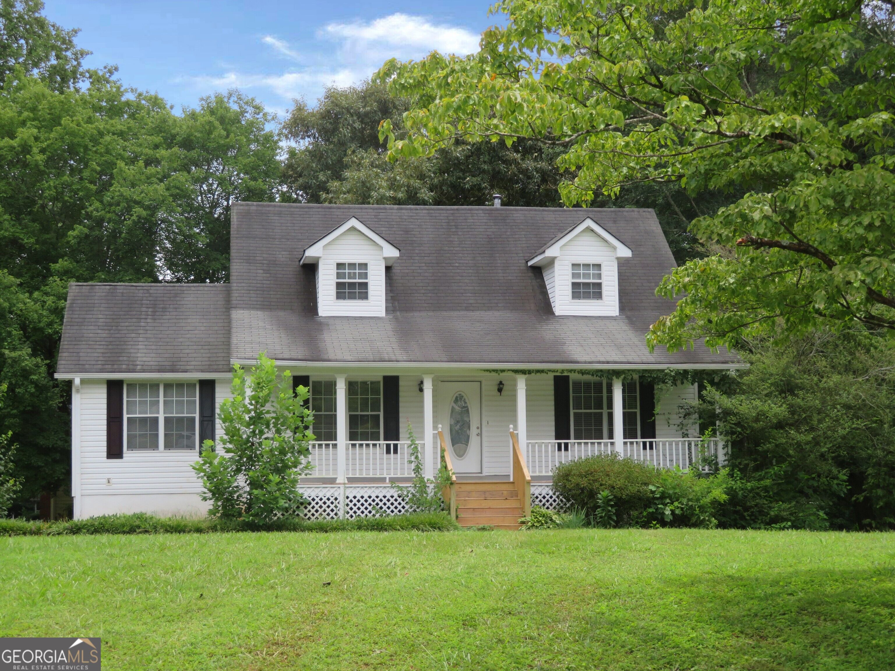 1001 Winston Way Nw Property Photo 1