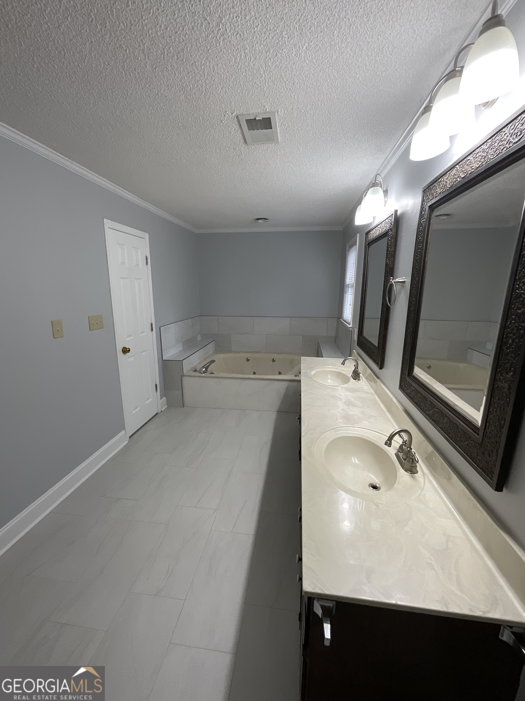 110 Kells Court Property Photo 23