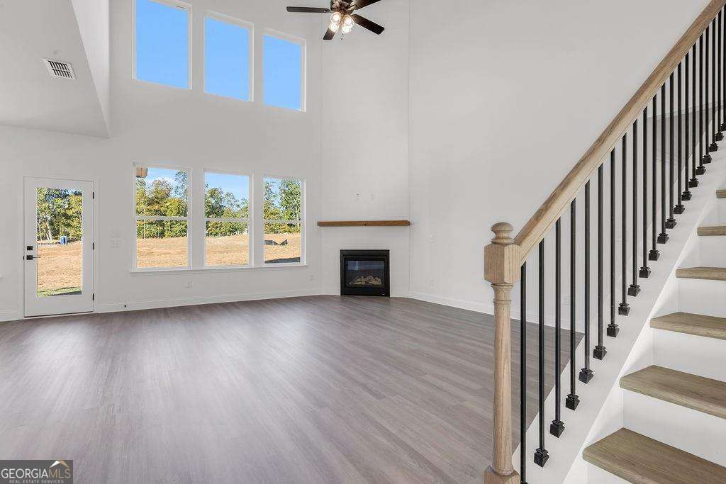 181 Willow Bend Road Property Photo 3