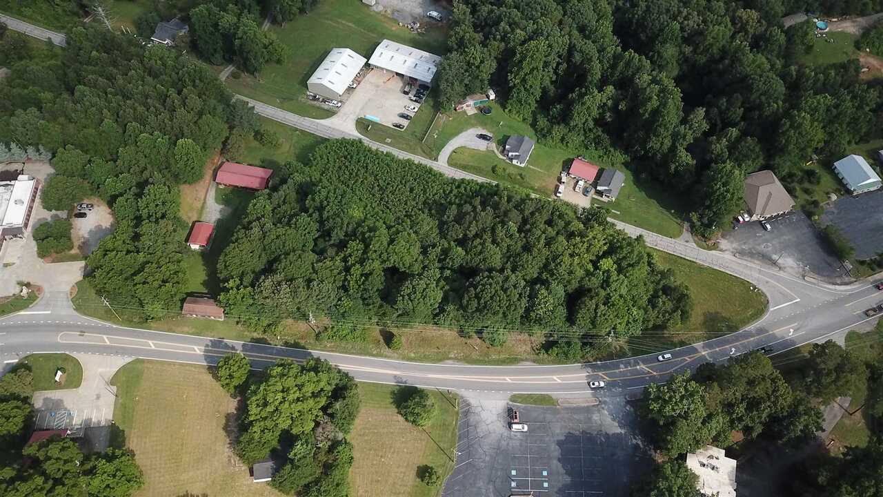 1029 N Hist Highway 441 Property Photo 18