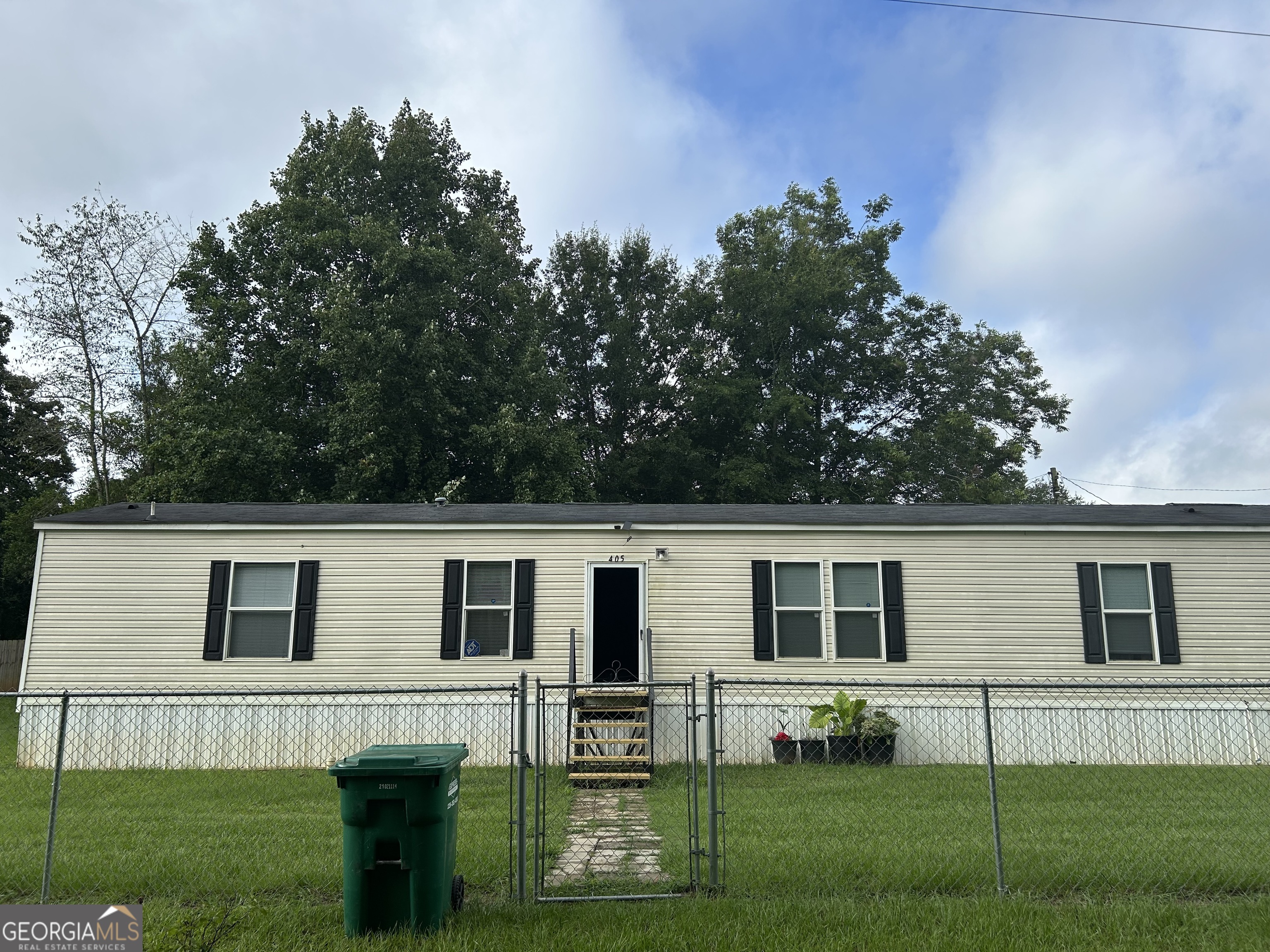 405 Merritt Avenue Property Photo 1