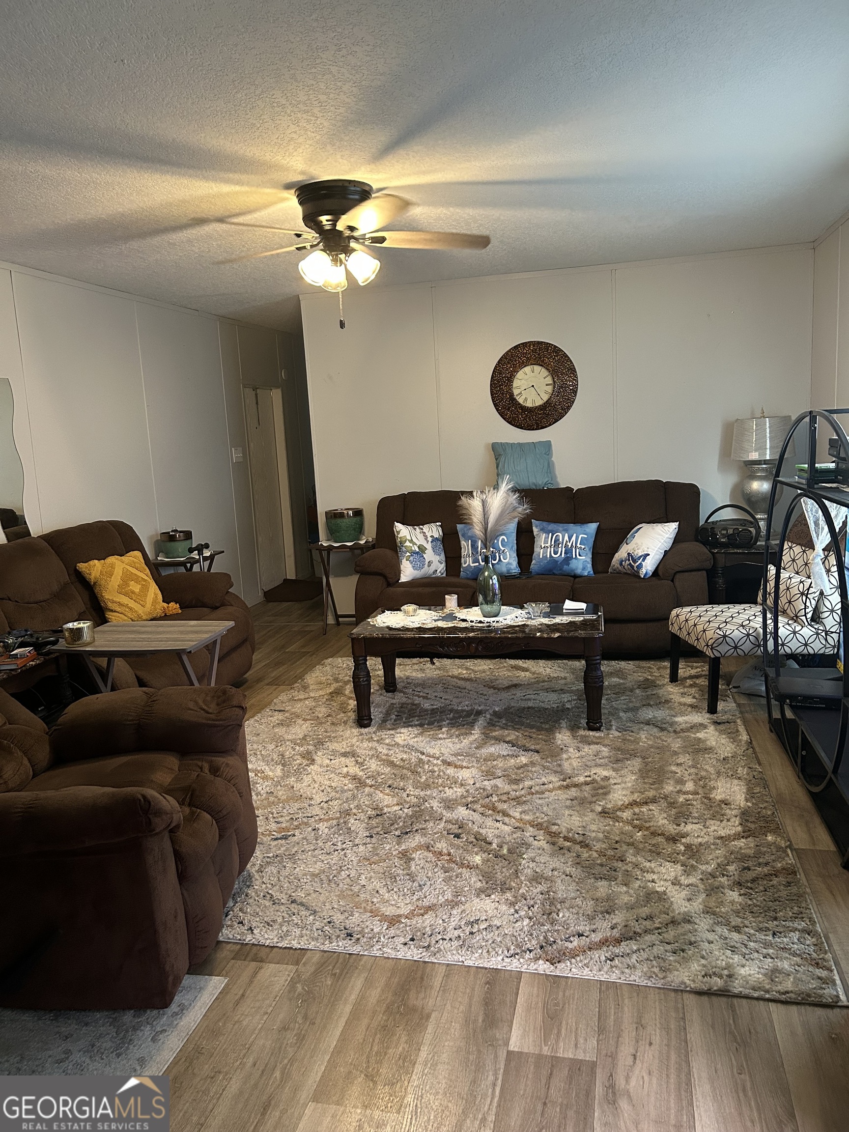 405 Merritt Avenue Property Photo 8