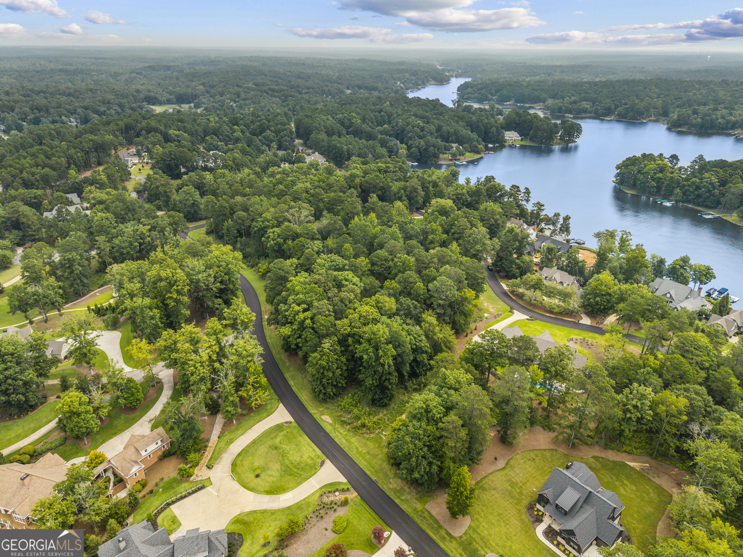 1360 Lighthouse Circle Property Photo 6