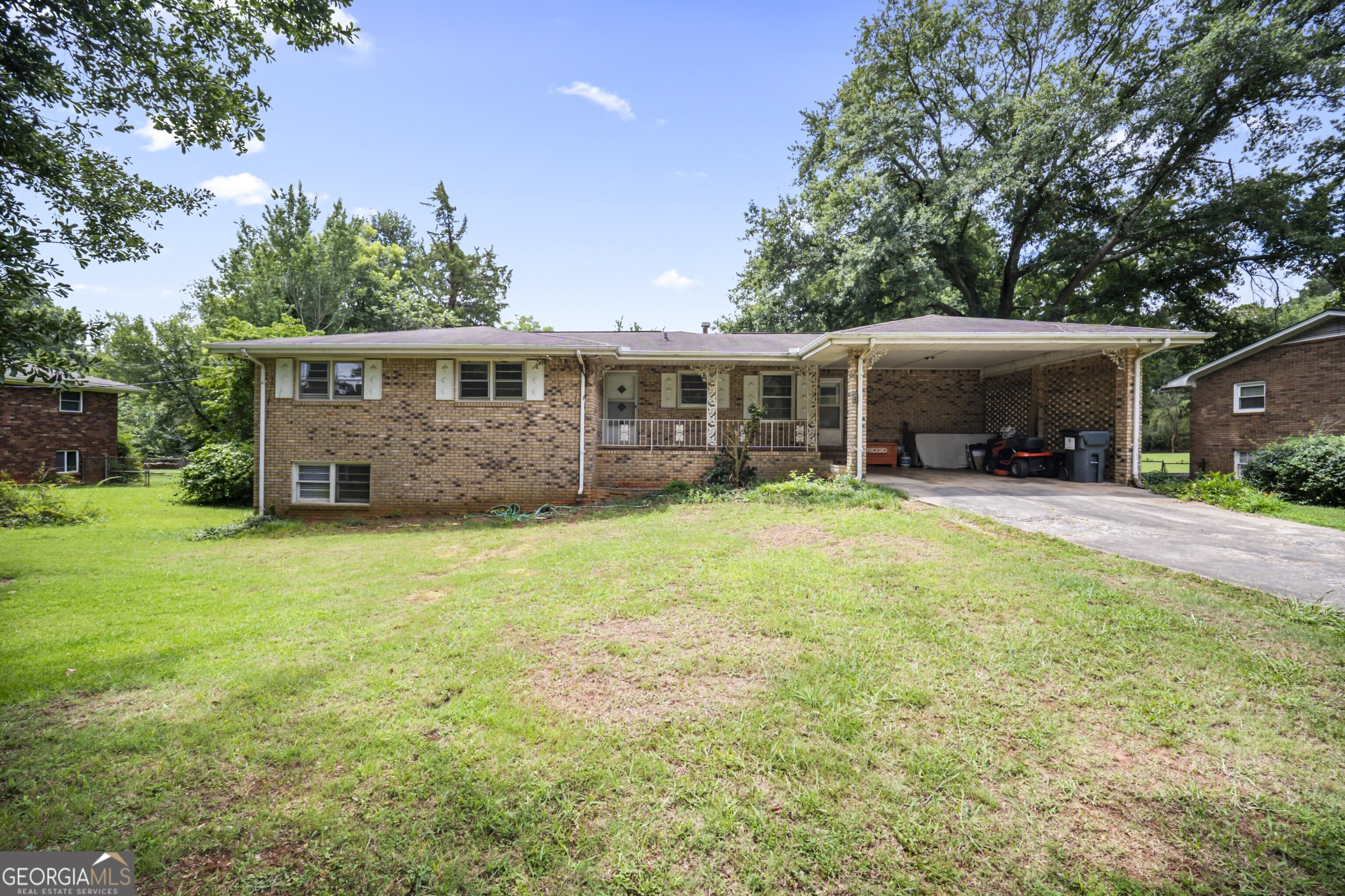 1810 Hasty Road Property Photo 1