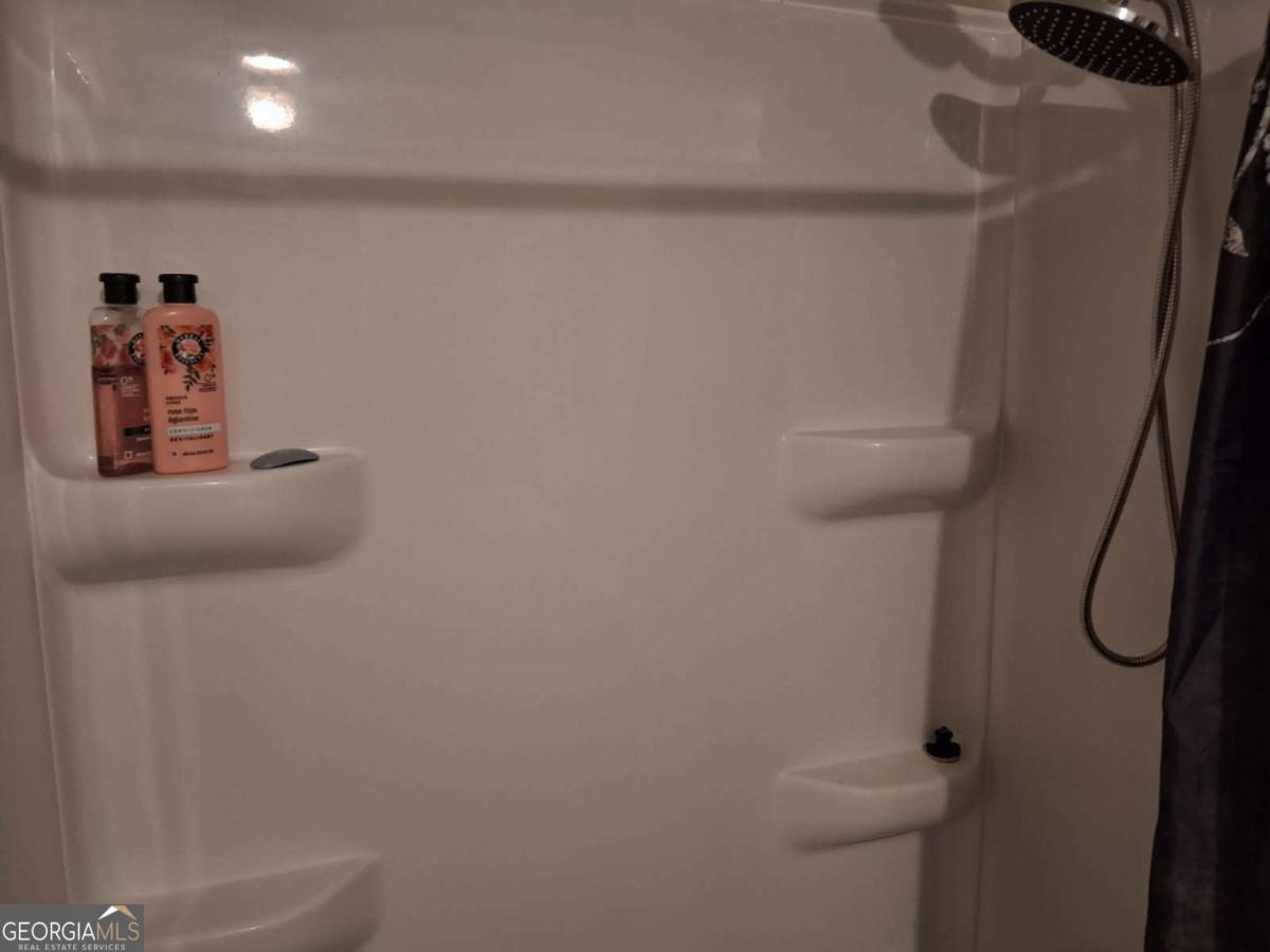 425 Sycamore Drive Property Photo 22