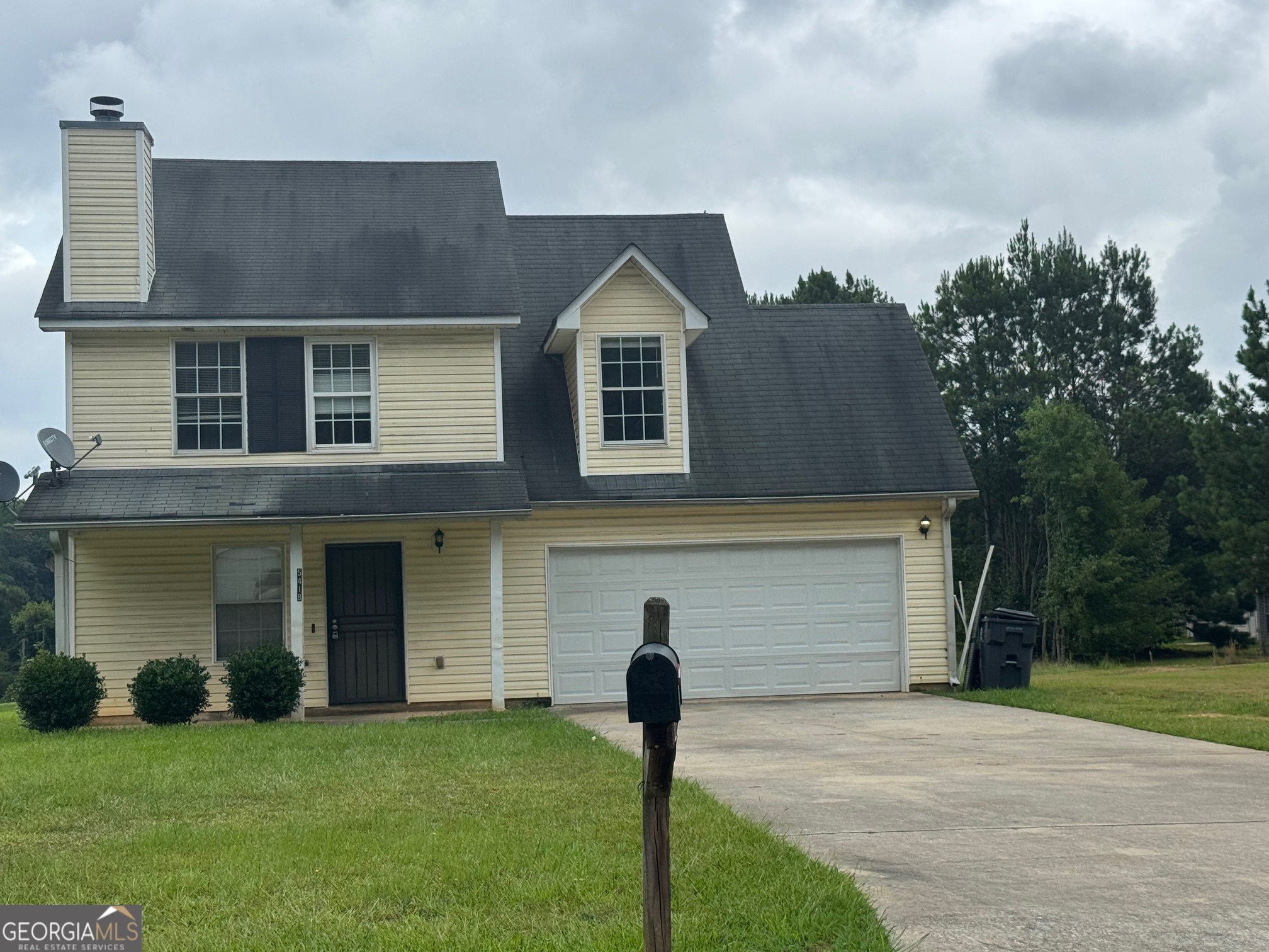 5418 Denny Drive Property Photo 3