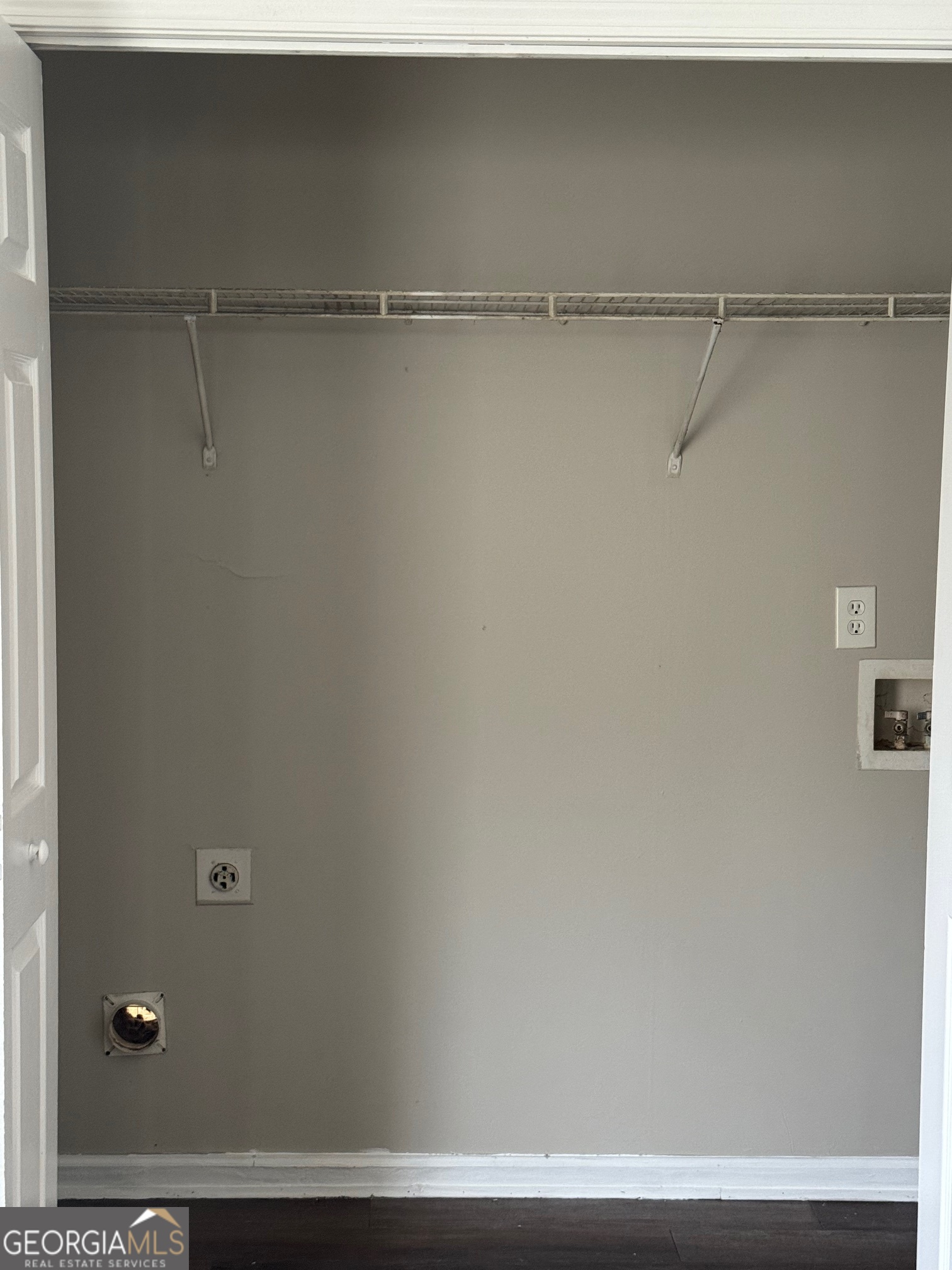 5418 Denny Drive Property Photo 5