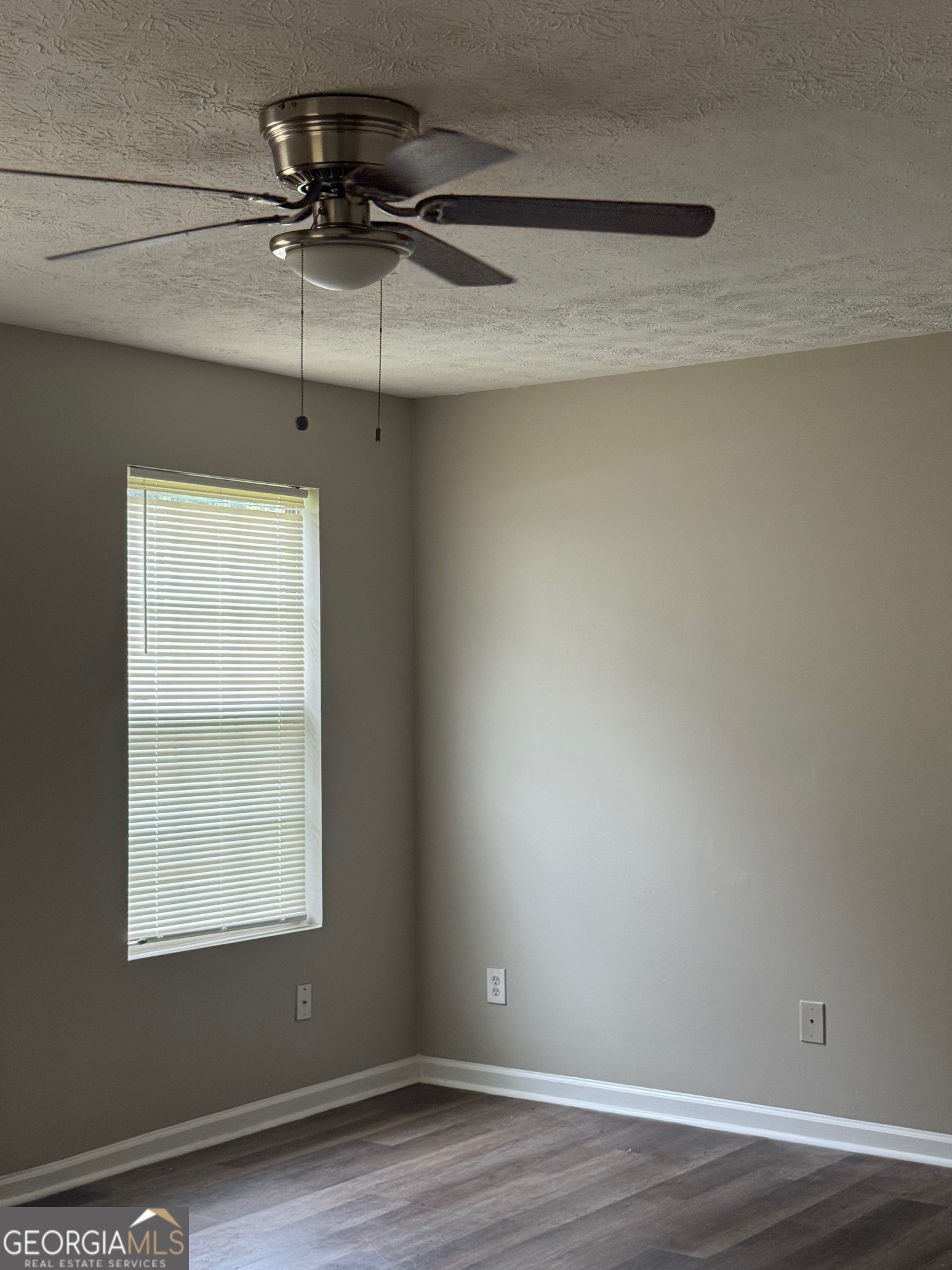 5418 Denny Drive Property Photo 7