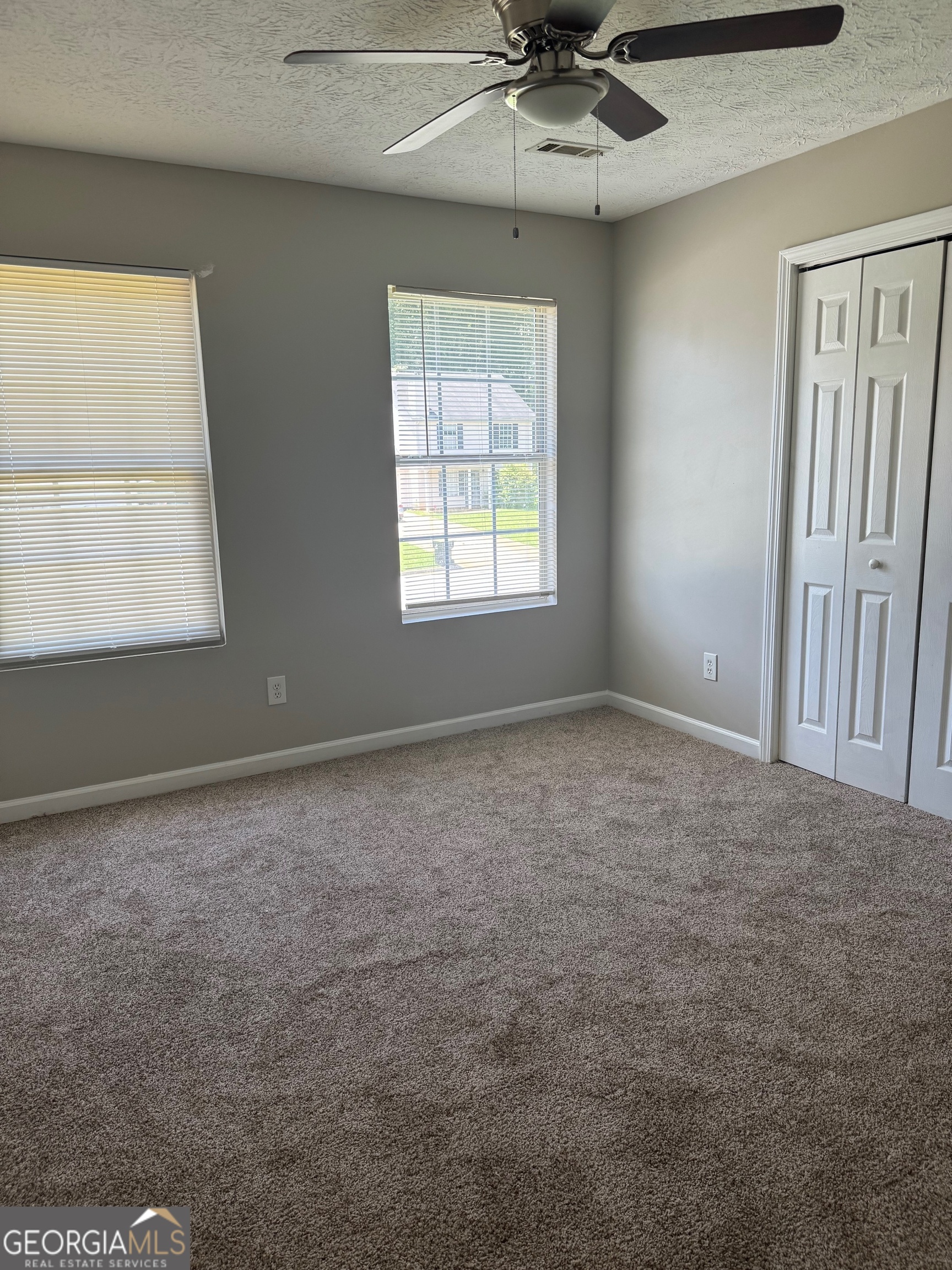 5418 Denny Drive Property Photo 11
