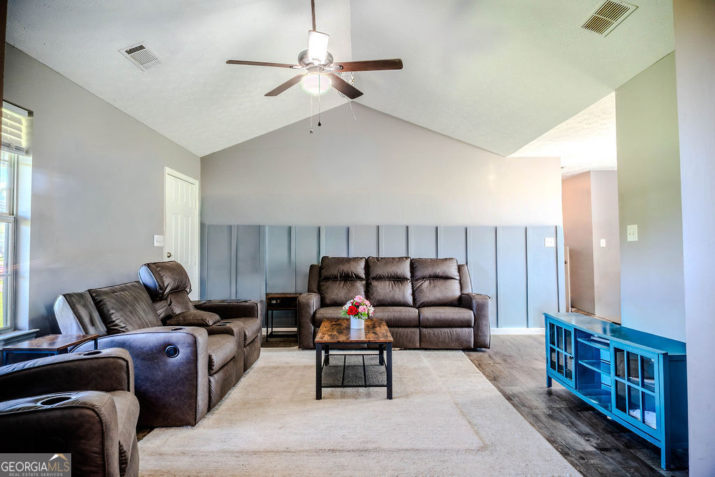 309 Snapping Shoals Road Property Photo 5