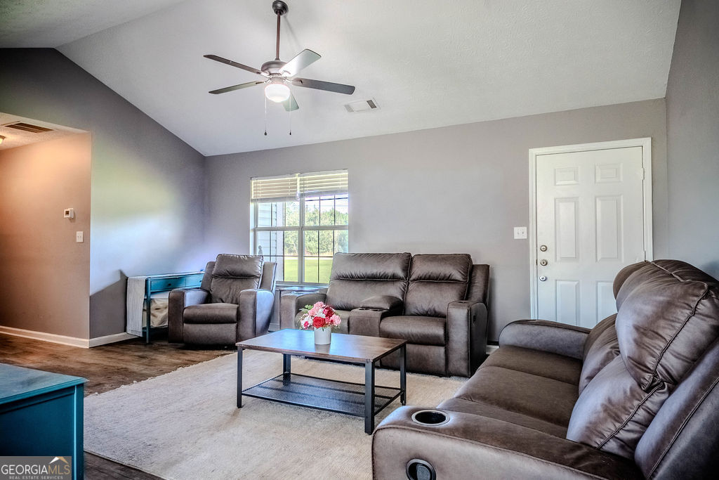 309 Snapping Shoals Road Property Photo 6