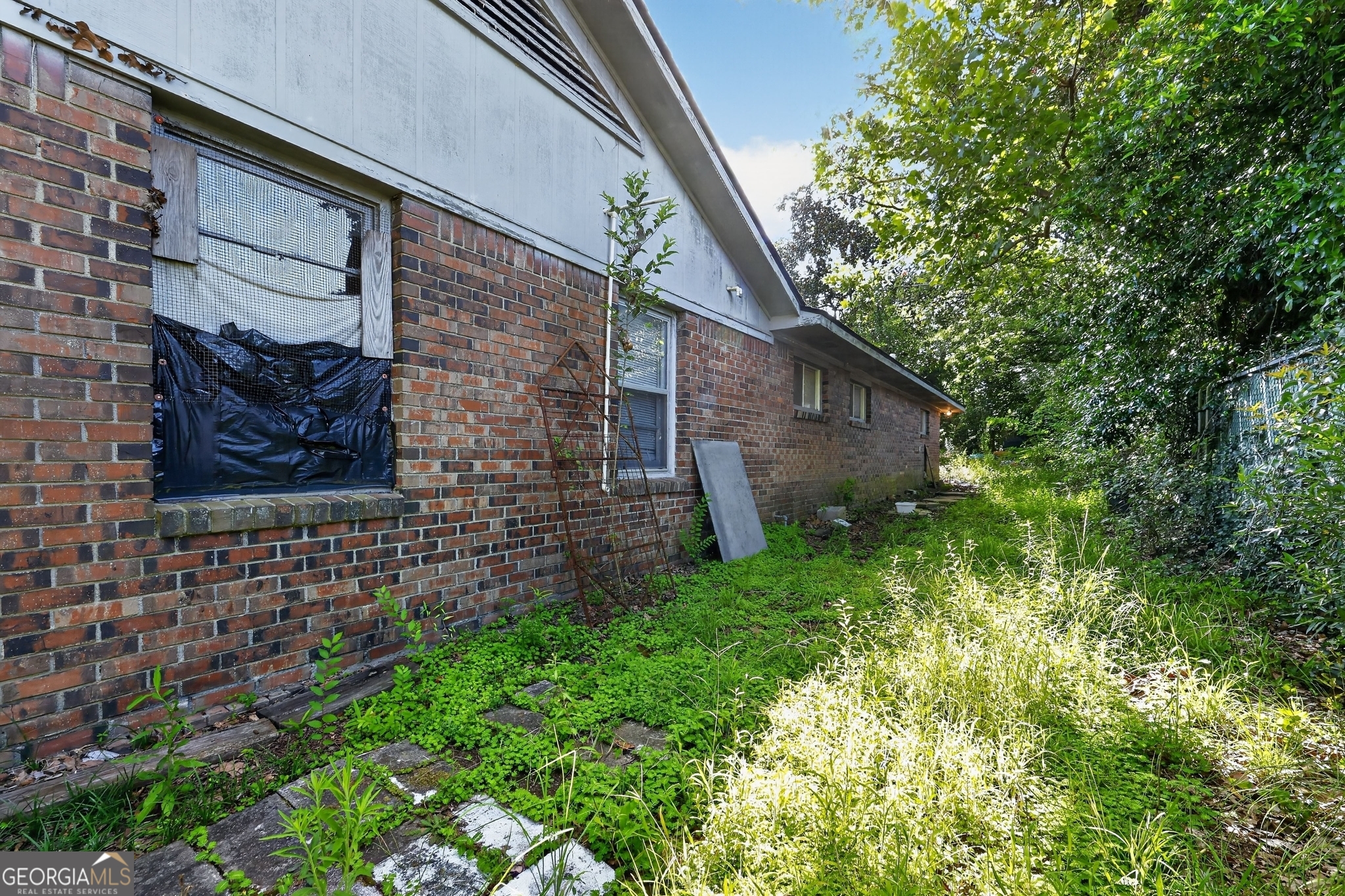 4045 Lindsey Drive Property Photo 3