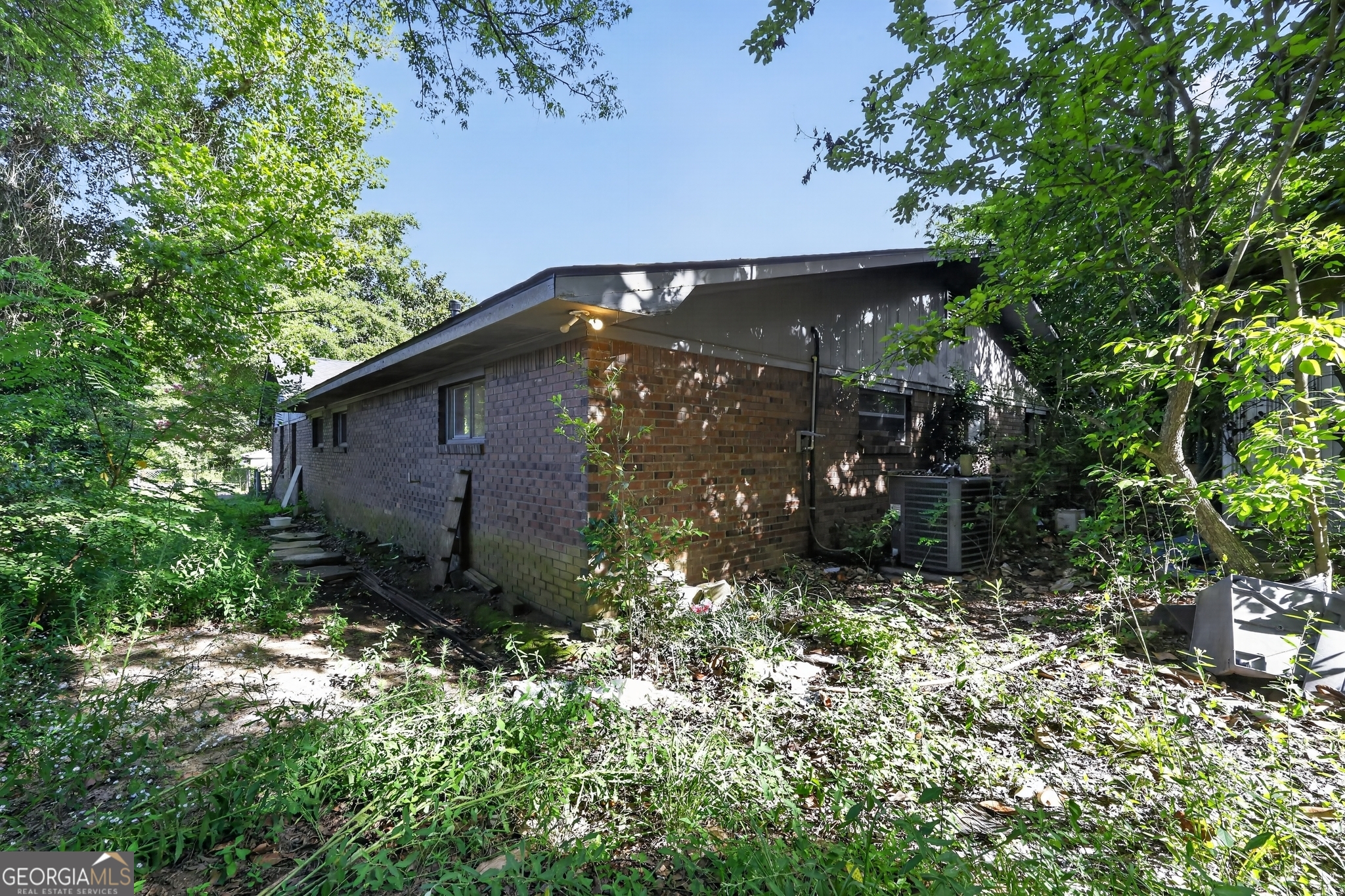 4045 Lindsey Drive Property Photo 4