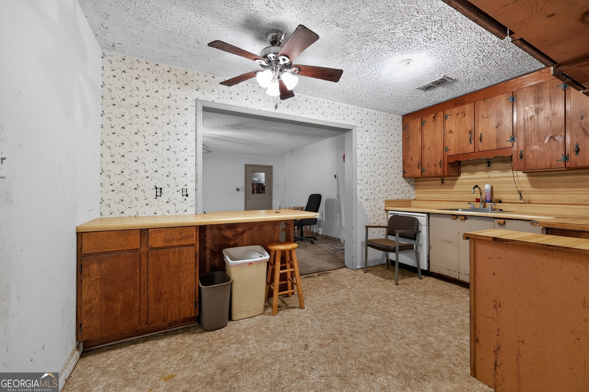4045 Lindsey Drive Property Photo 8
