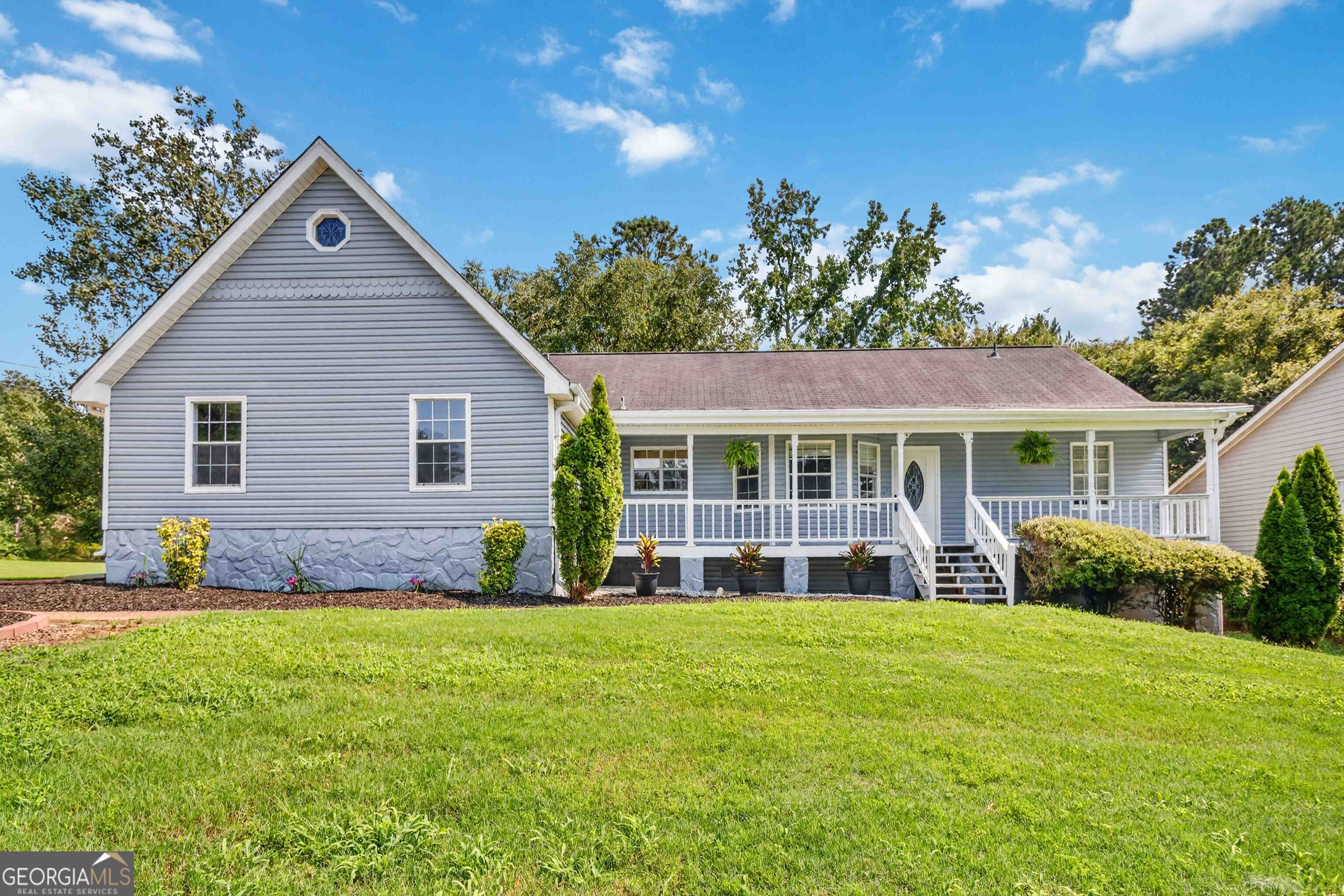 503 Horseshoe Circle Property Photo 1