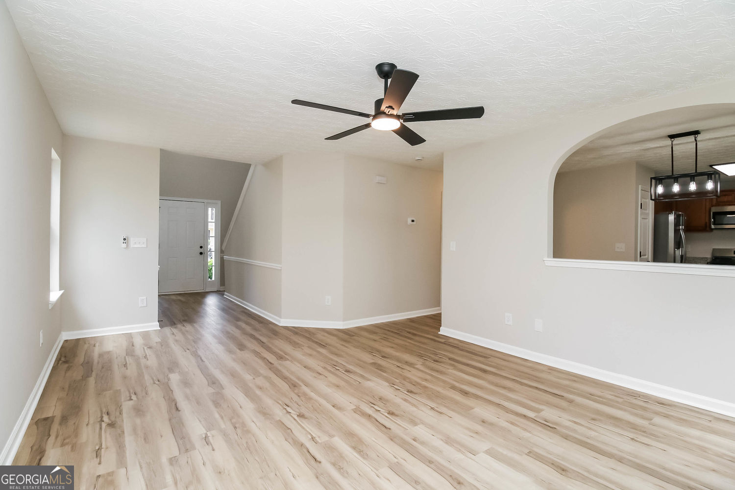 2527 Plymouth Way Se Property Photo 11