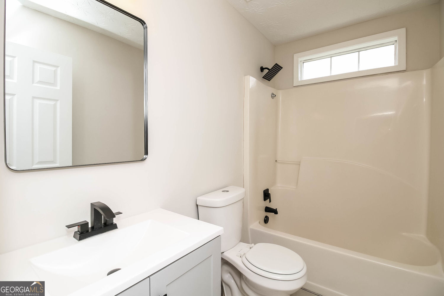 2527 Plymouth Way Se Property Photo 16