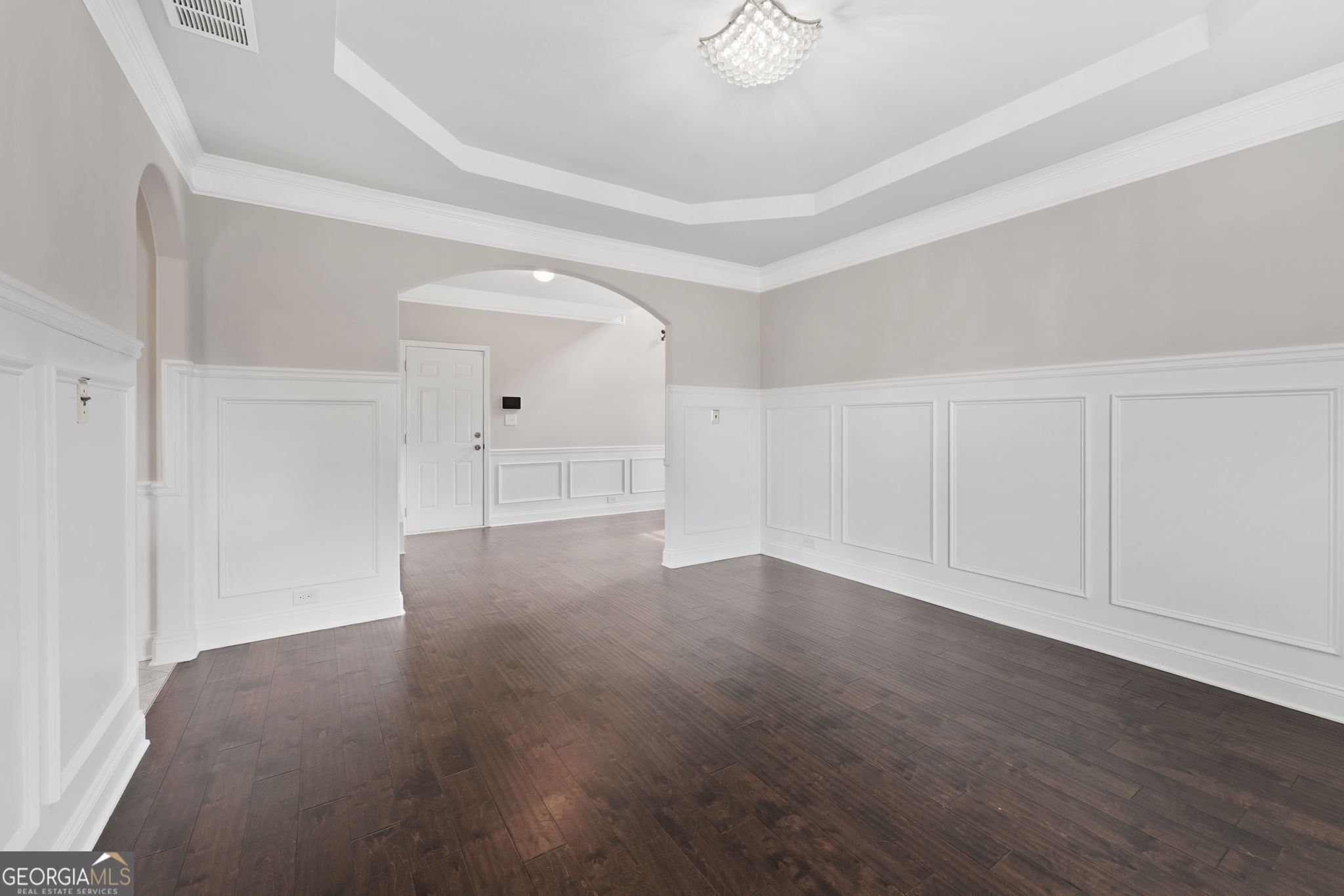 606 Shoshone Circle Property Photo 8