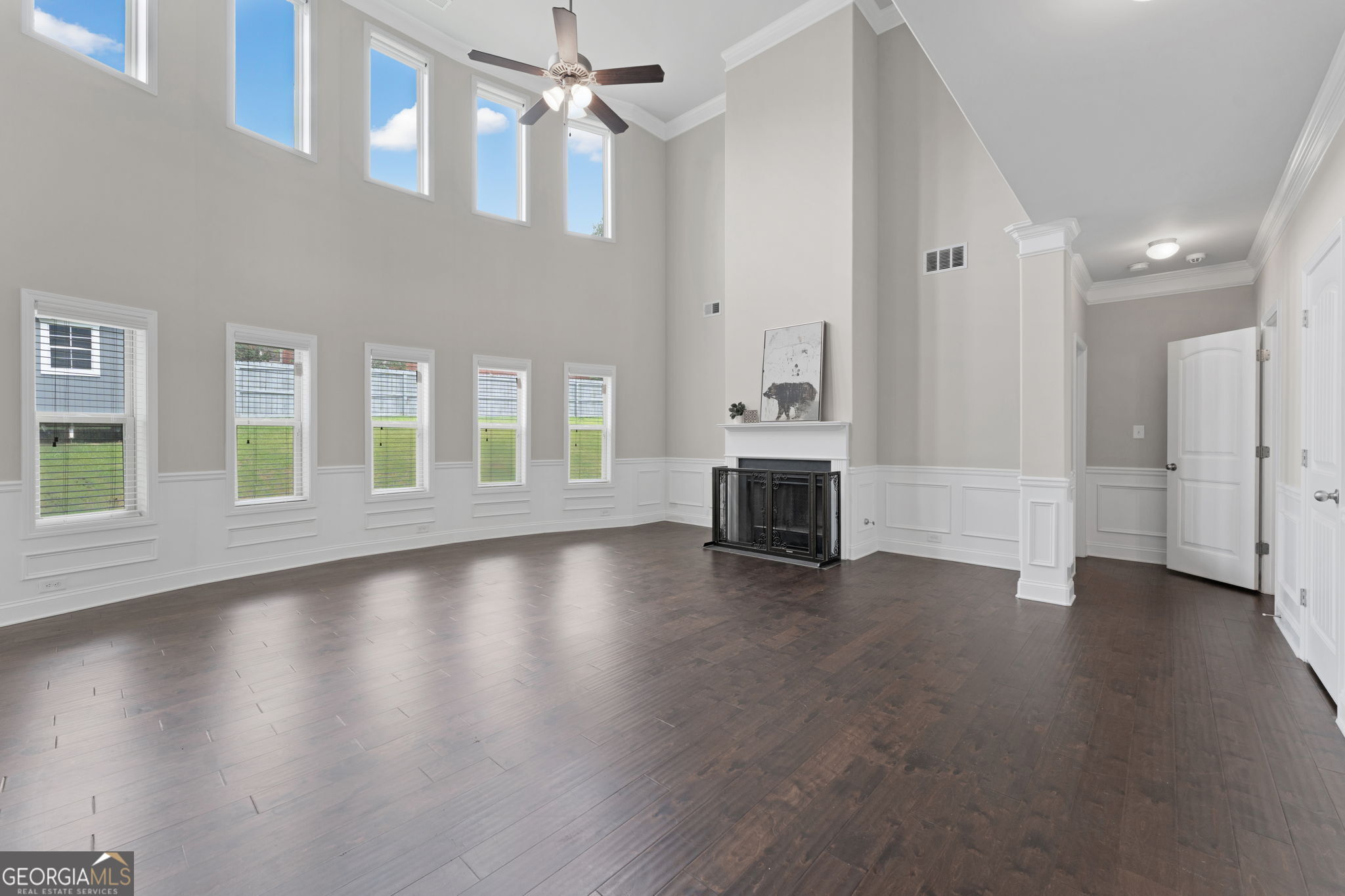 606 Shoshone Circle Property Photo 9