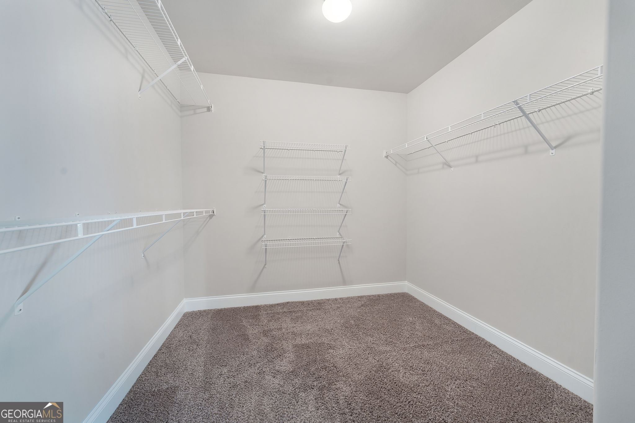 606 Shoshone Circle Property Photo 35