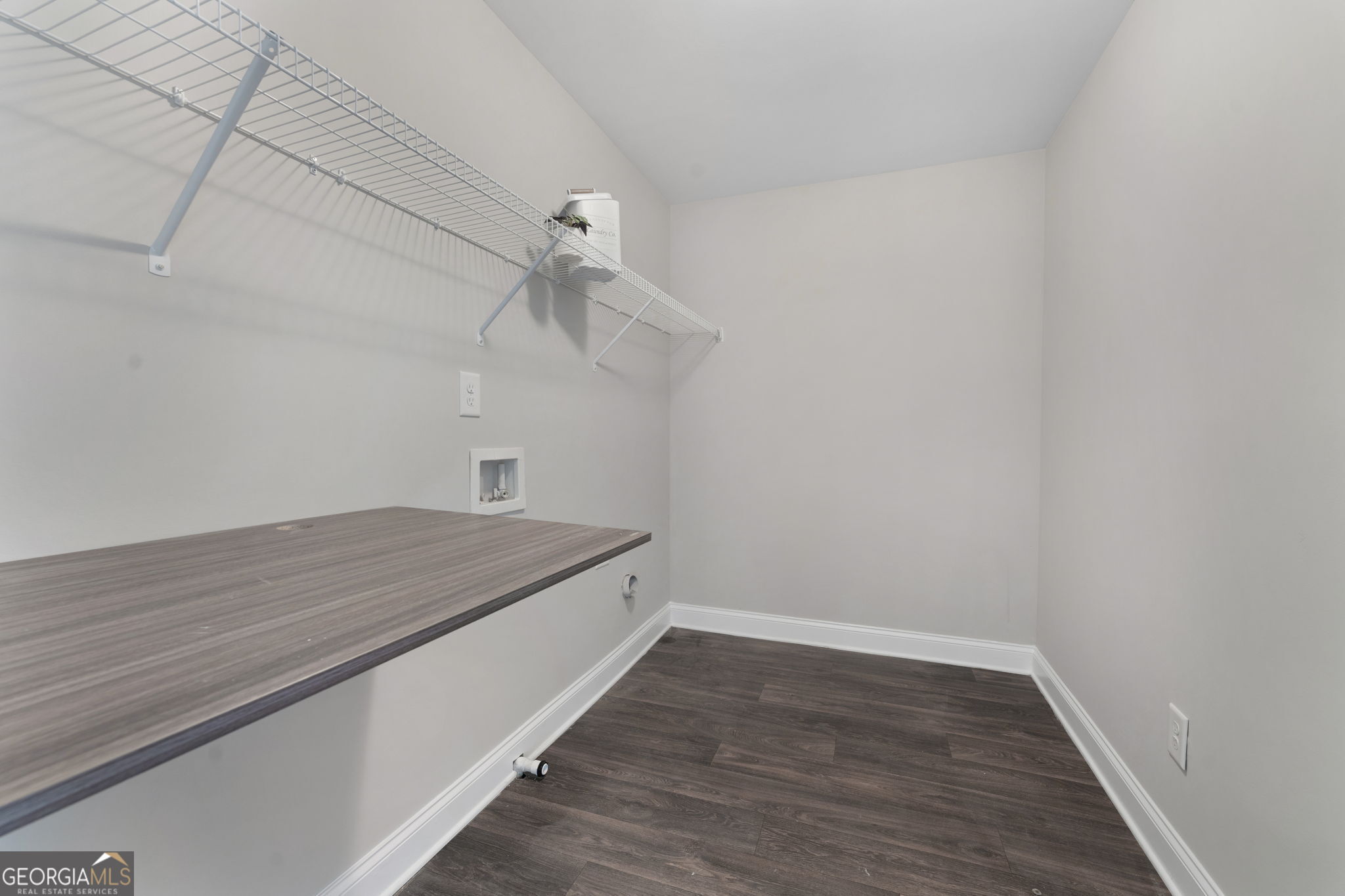 606 Shoshone Circle Property Photo 44