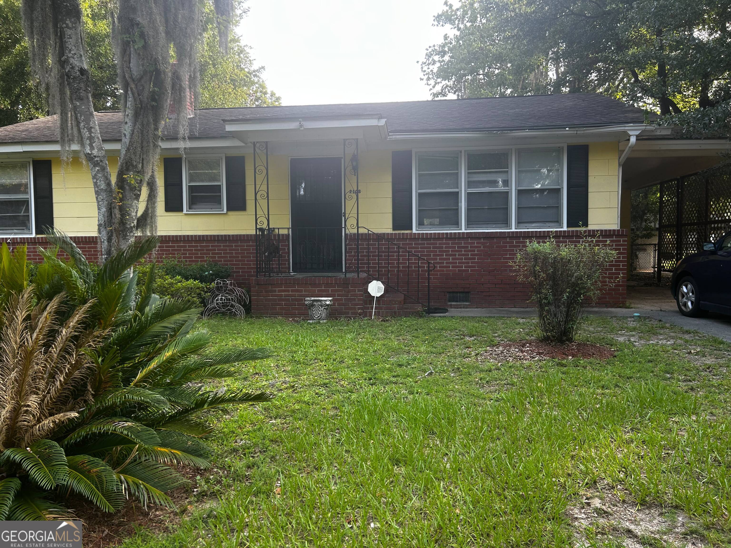 2108 E 60th Street Property Photo 1