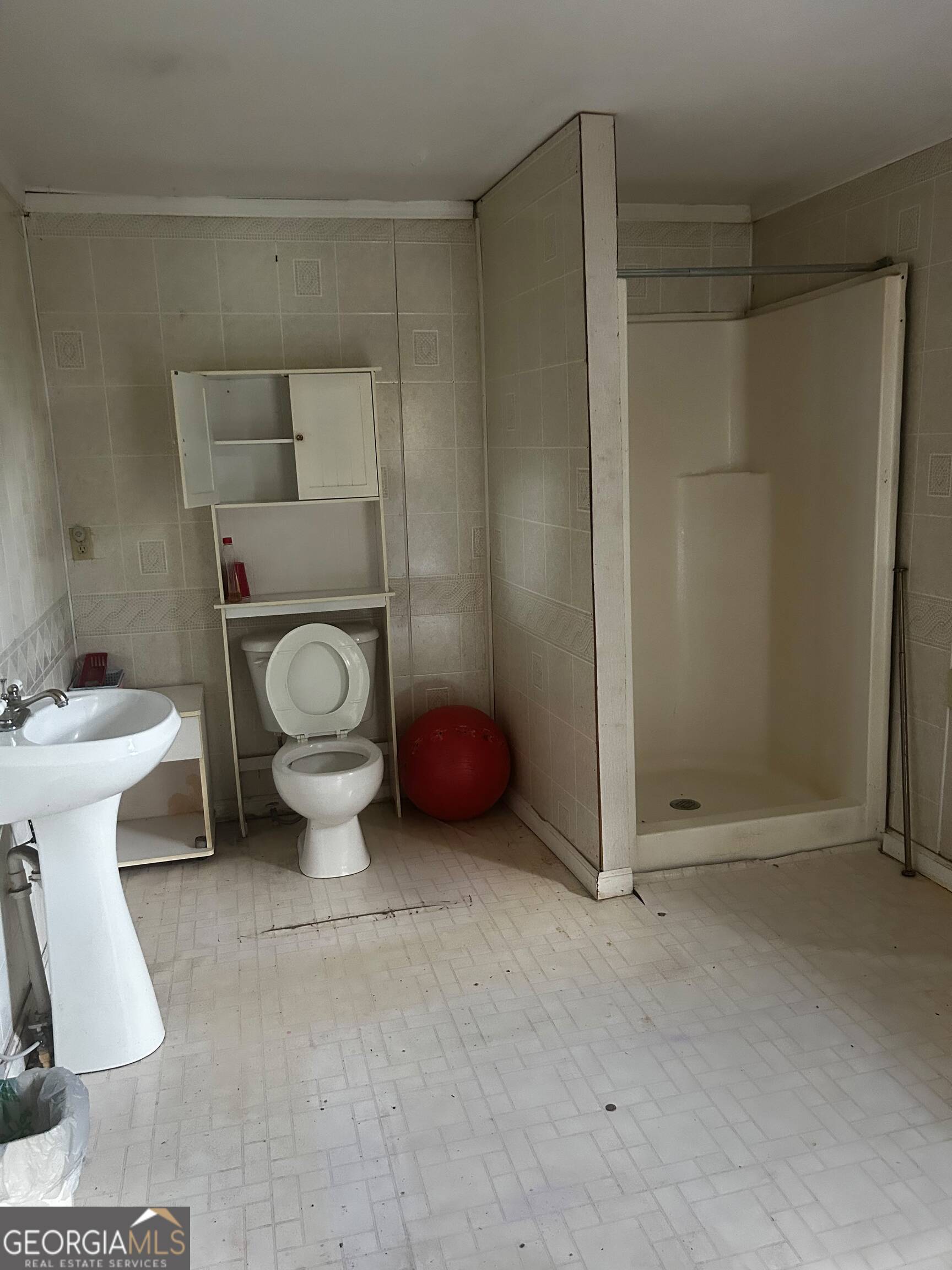 2108 E 60th Street Property Photo 20