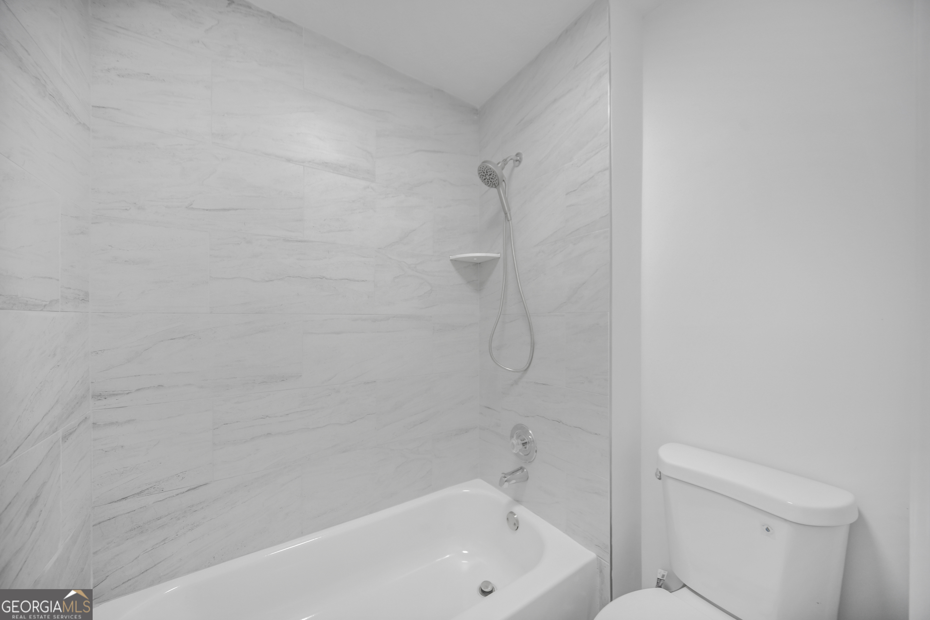 330 Quail Run Property Photo 12
