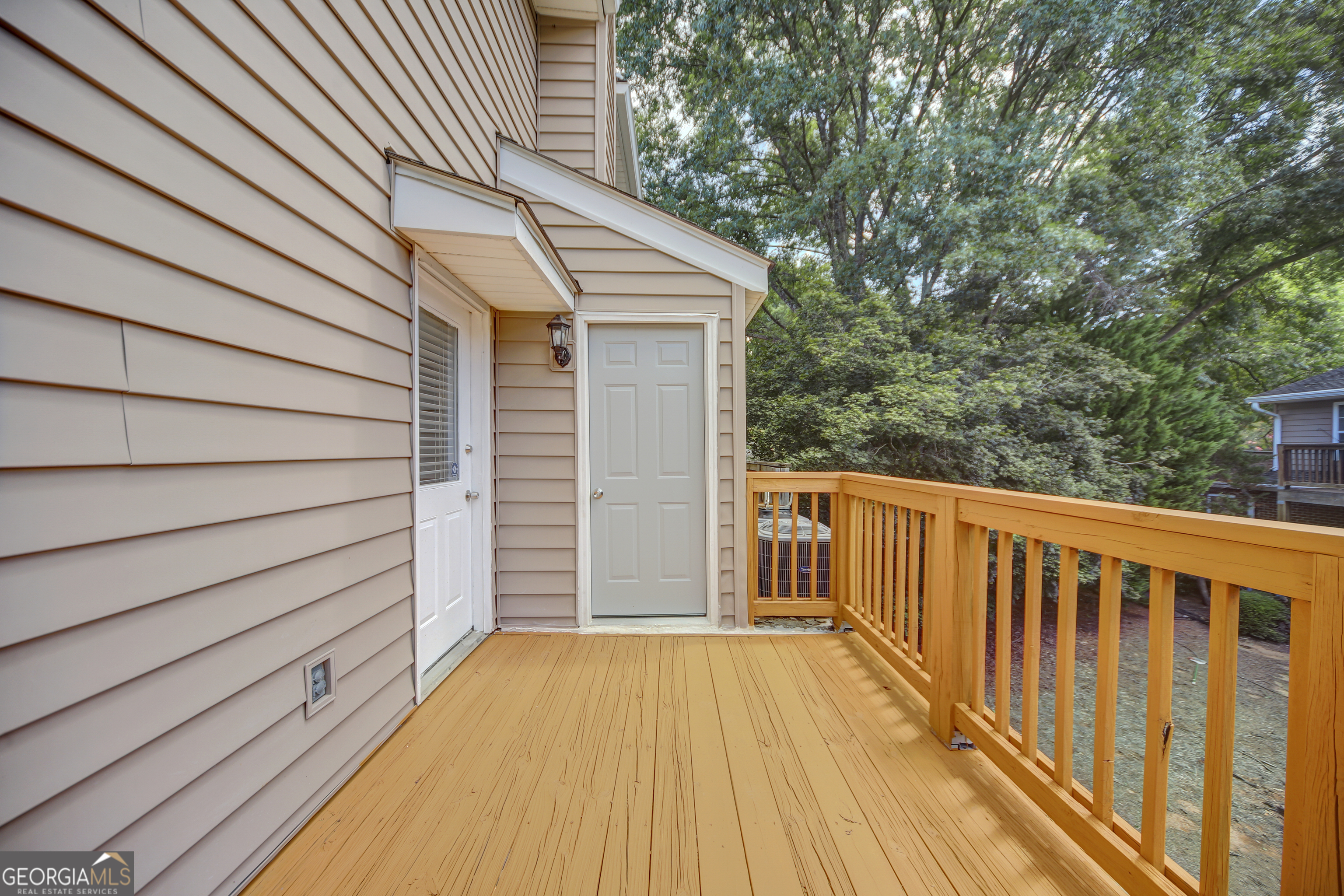 330 Quail Run Property Photo 14