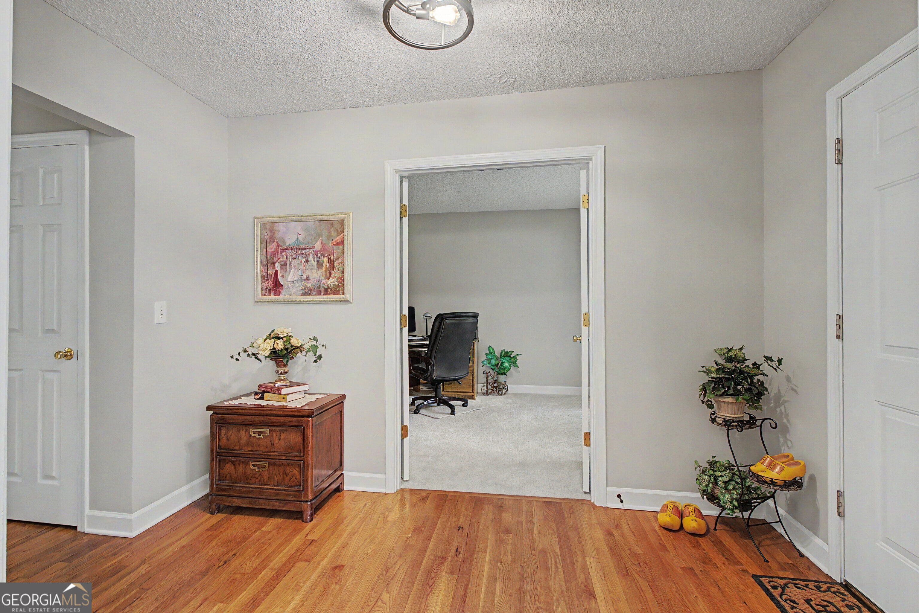 140 Thomas Crossing Drive Property Photo 12