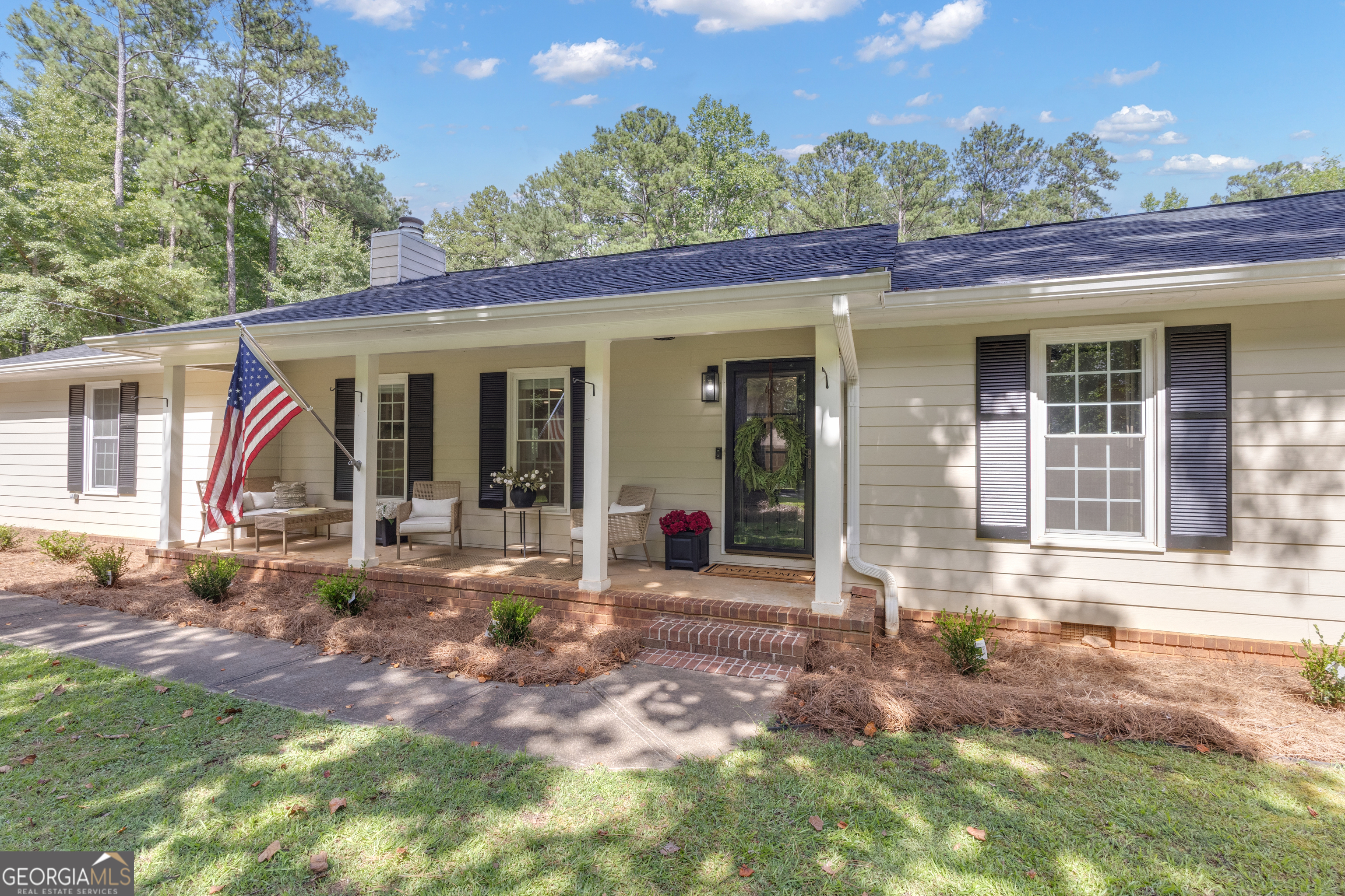 25 Eastwood Drive