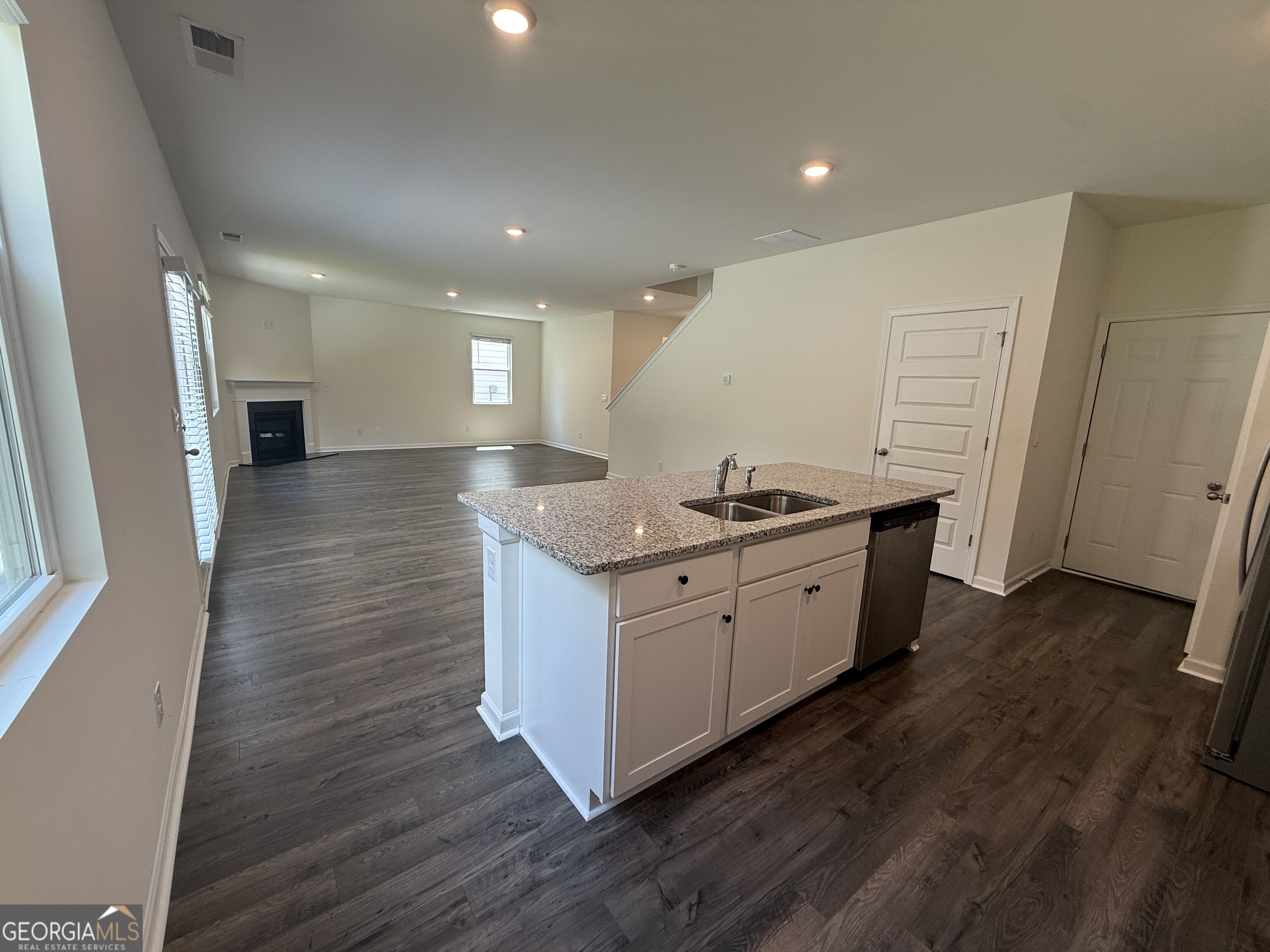 174 Woodbrook Trail Property Photo 11