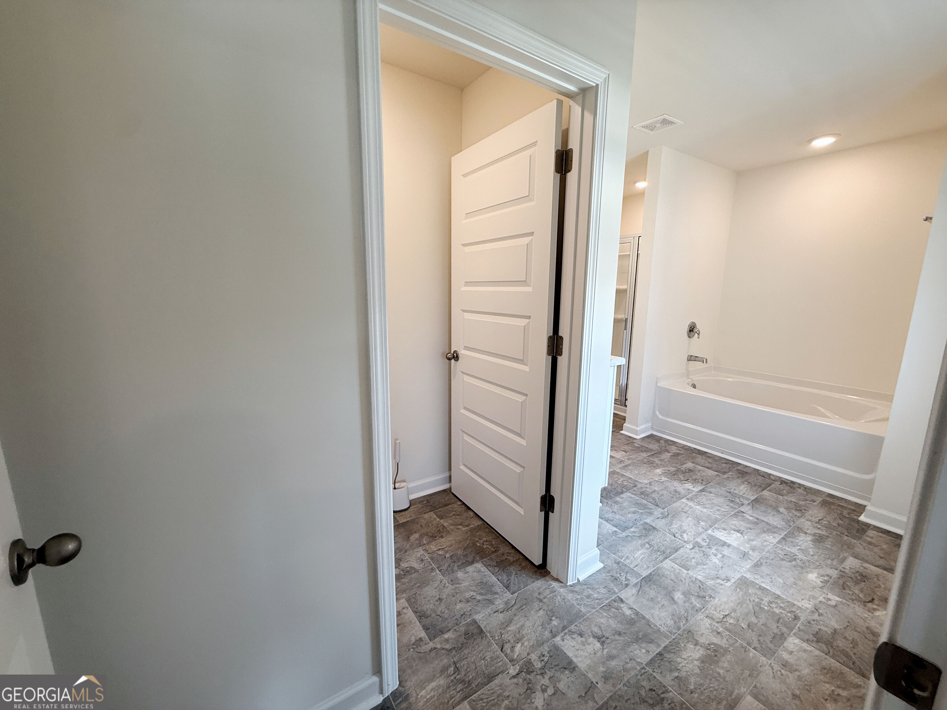 174 Woodbrook Trail Property Photo 25