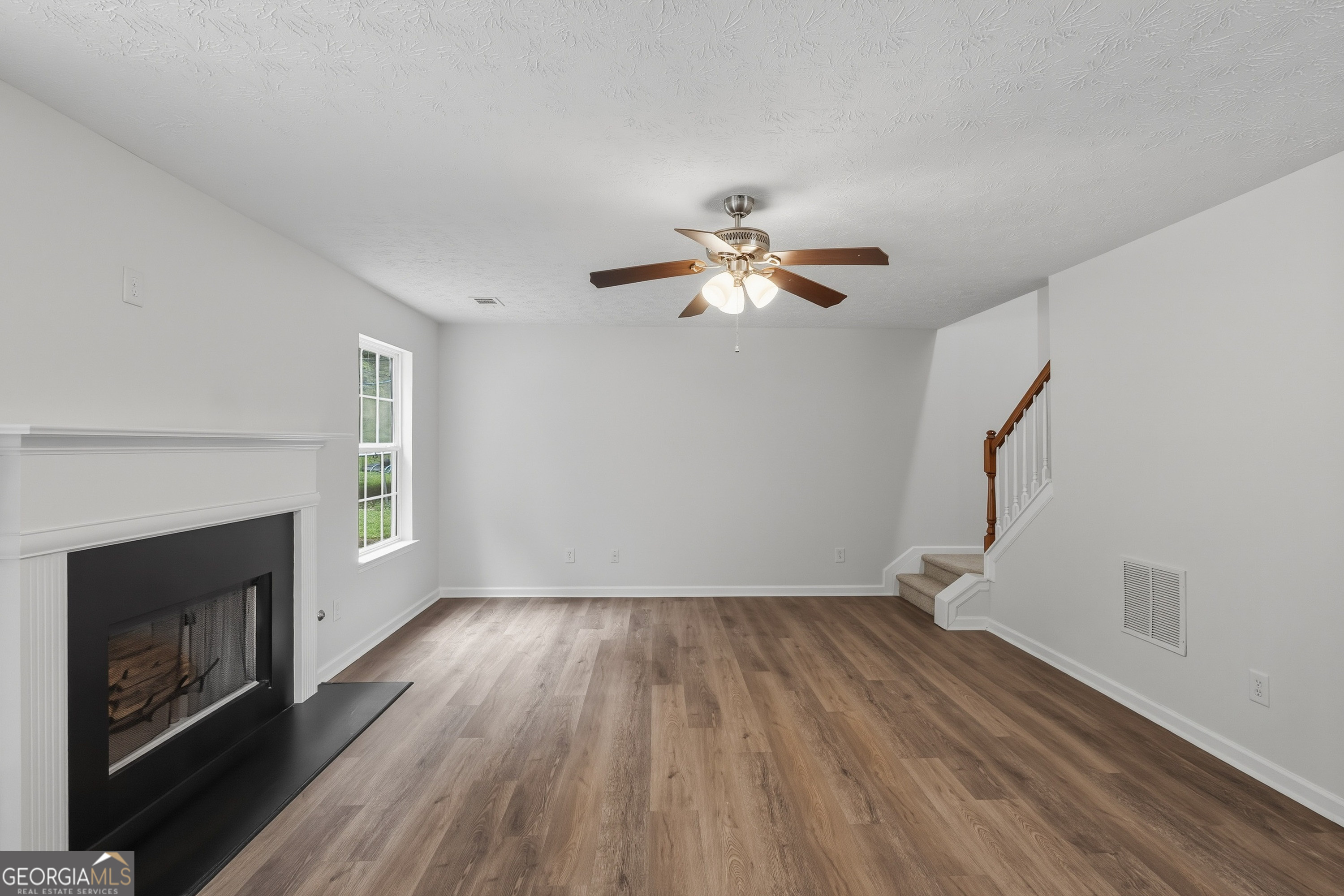 2213 Pine View Trail Property Photo 9