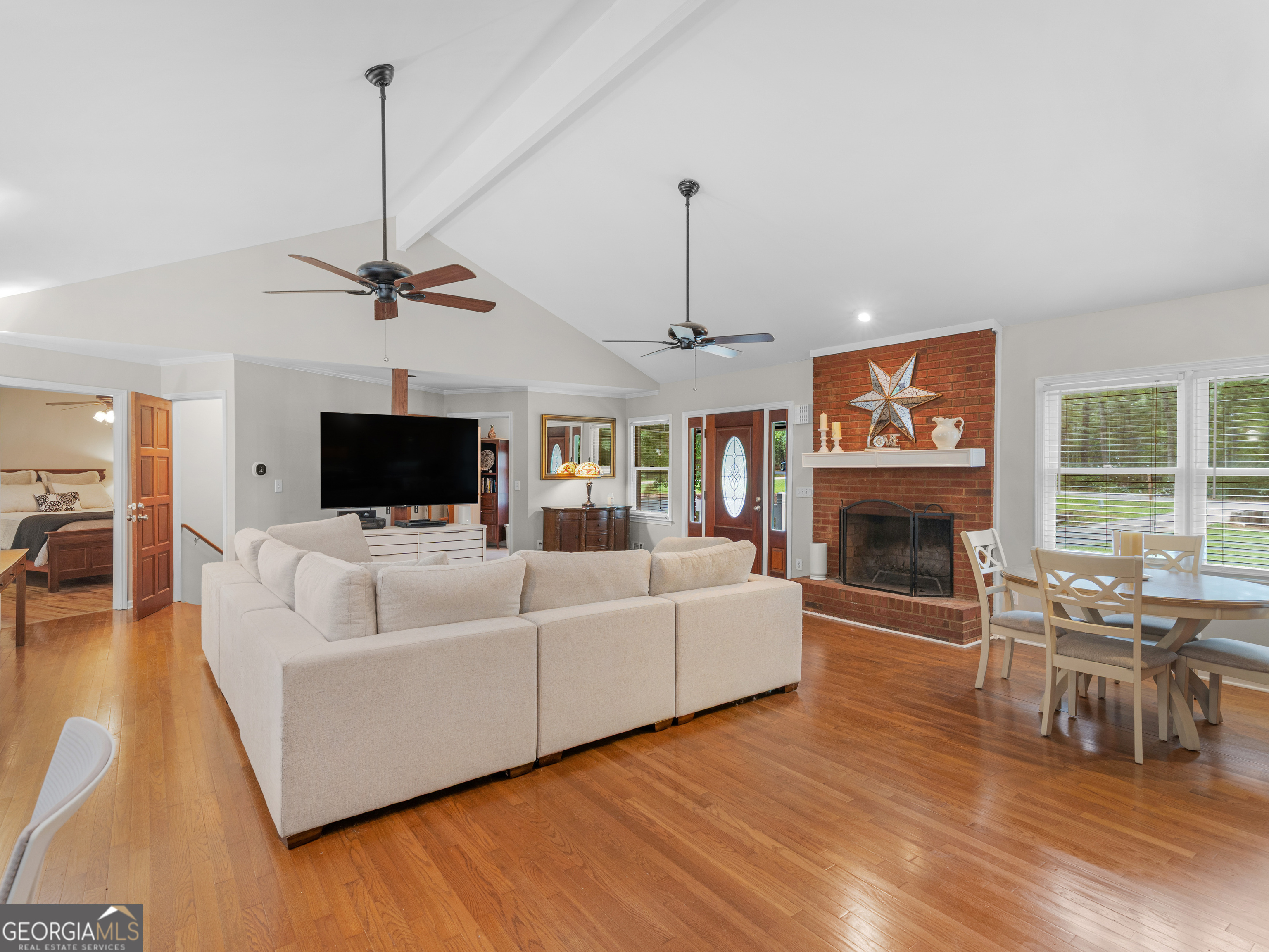 150 Knights Circle Property Photo 5
