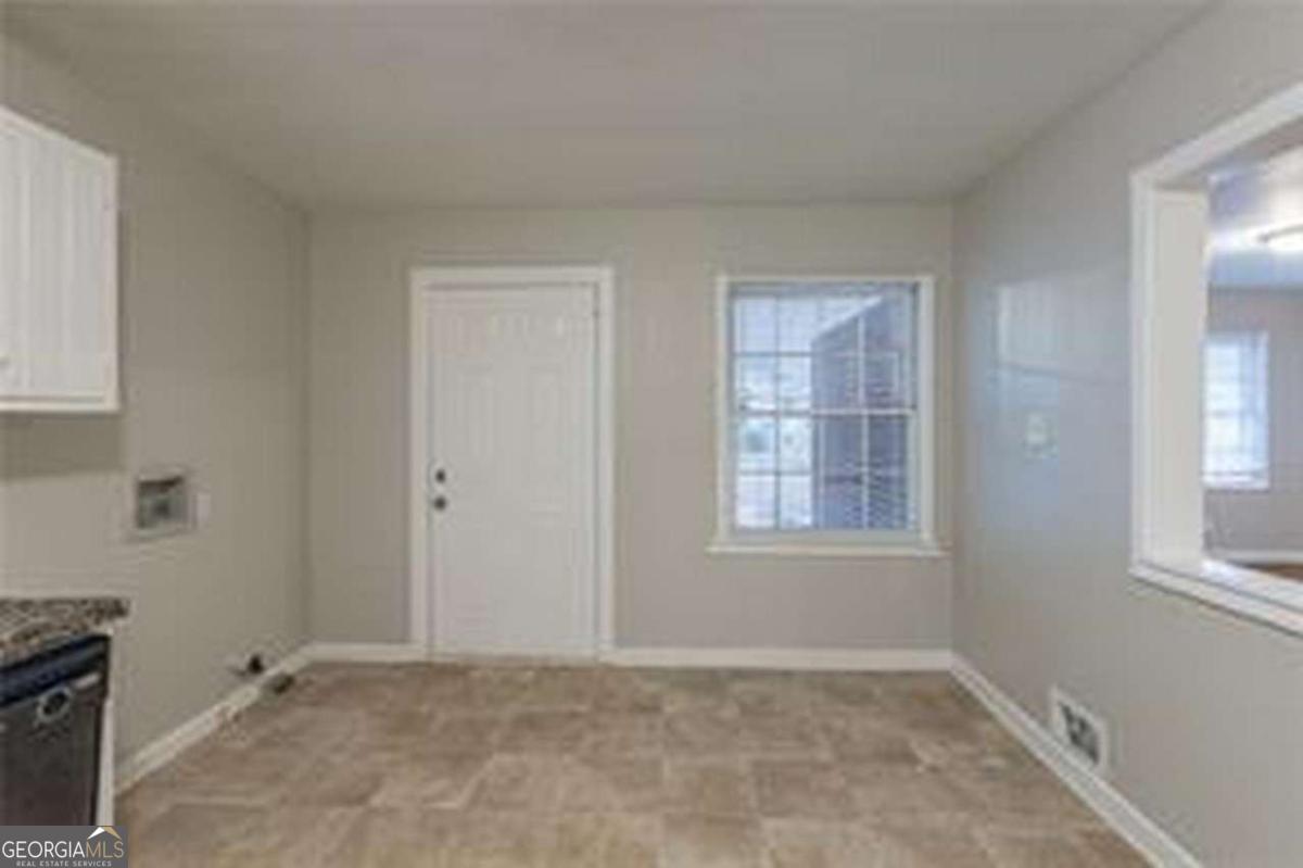 1962 Pine Oak Drive Sw Property Photo 10