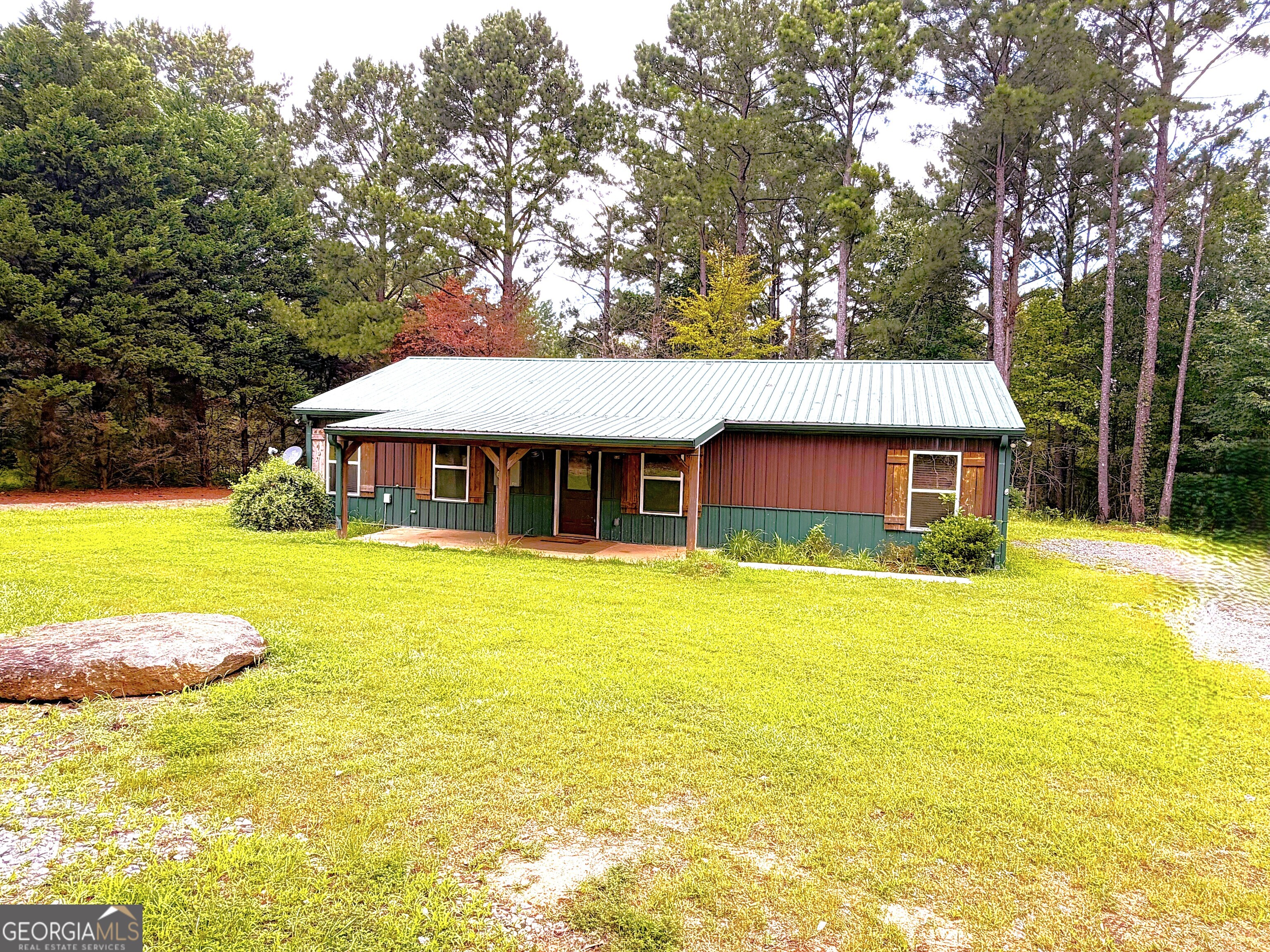1441 Highway 36 E Property Photo 1