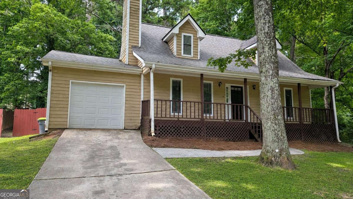 8272 Blackfoot Trail Property Photo 1