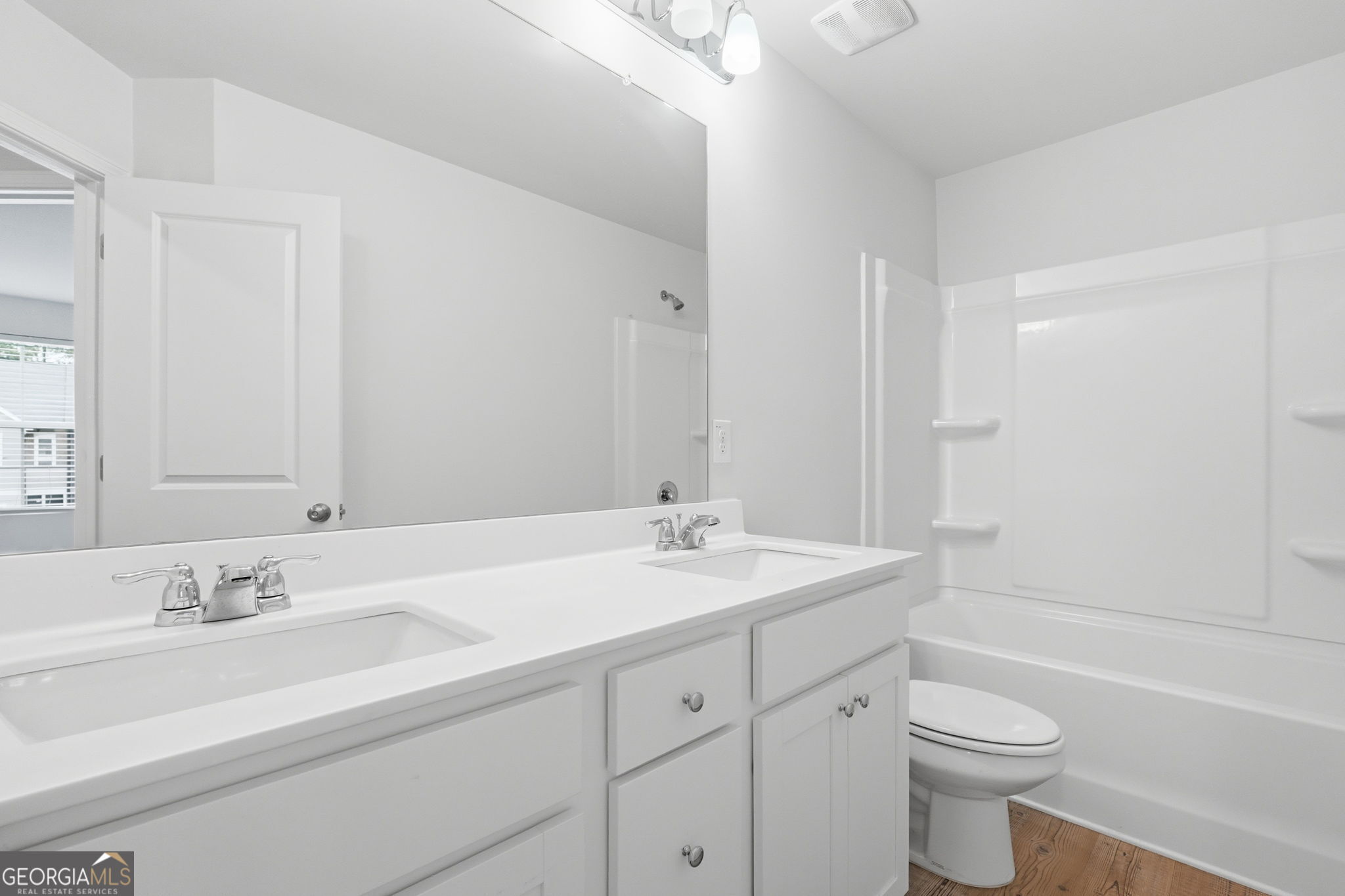230 Point Place Drive Property Photo 13