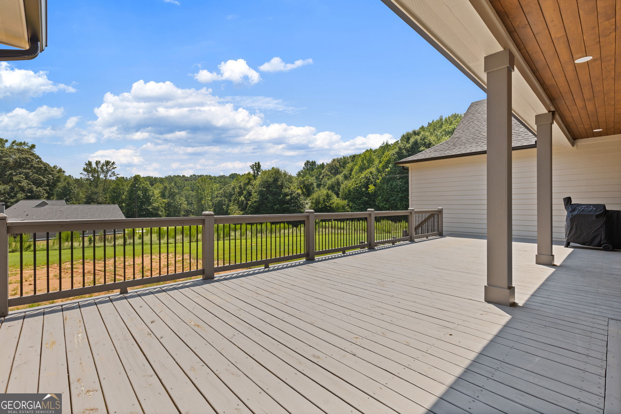496 Davis Road Property Photo 17