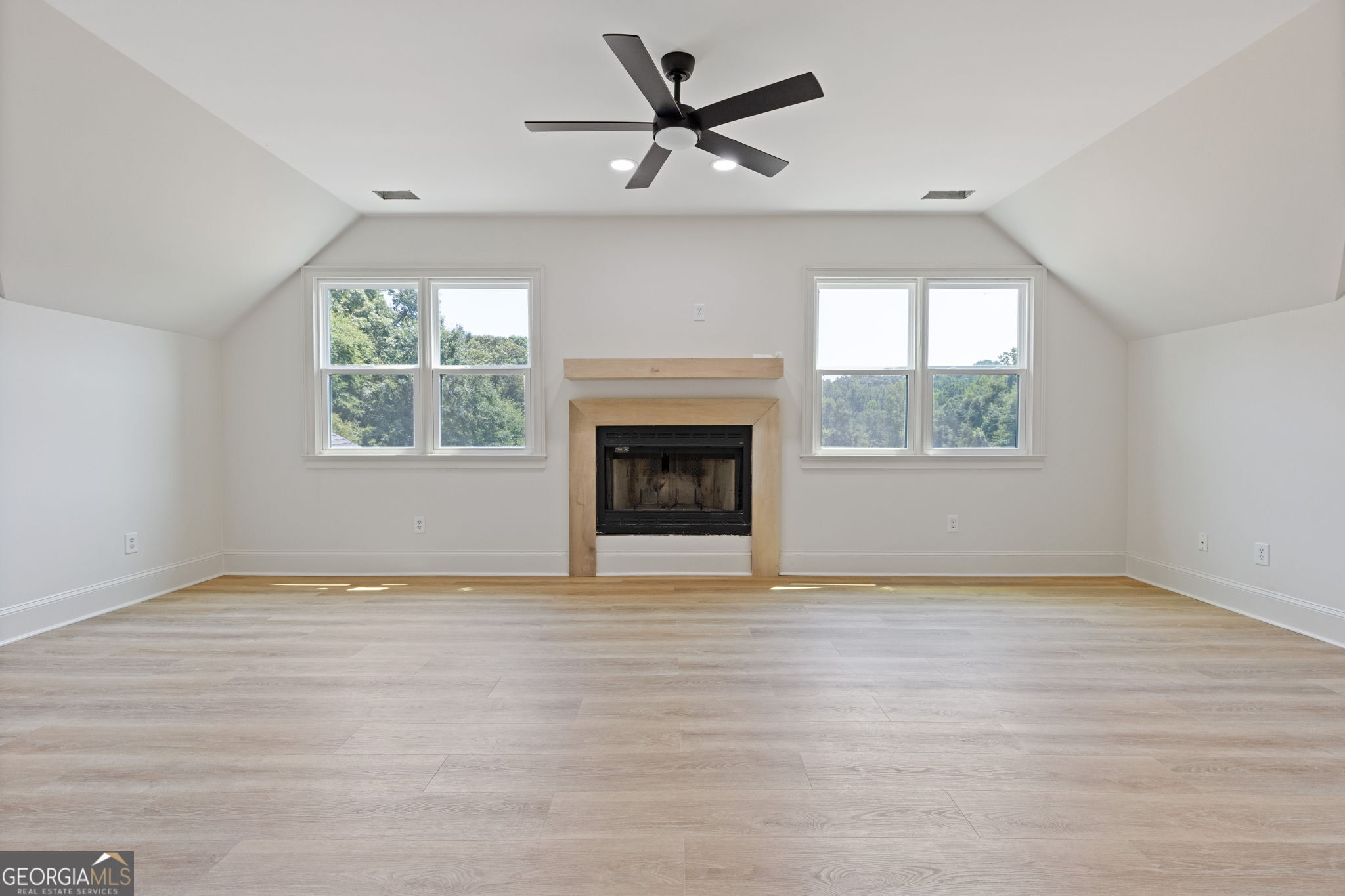 496 Davis Road Property Photo 36