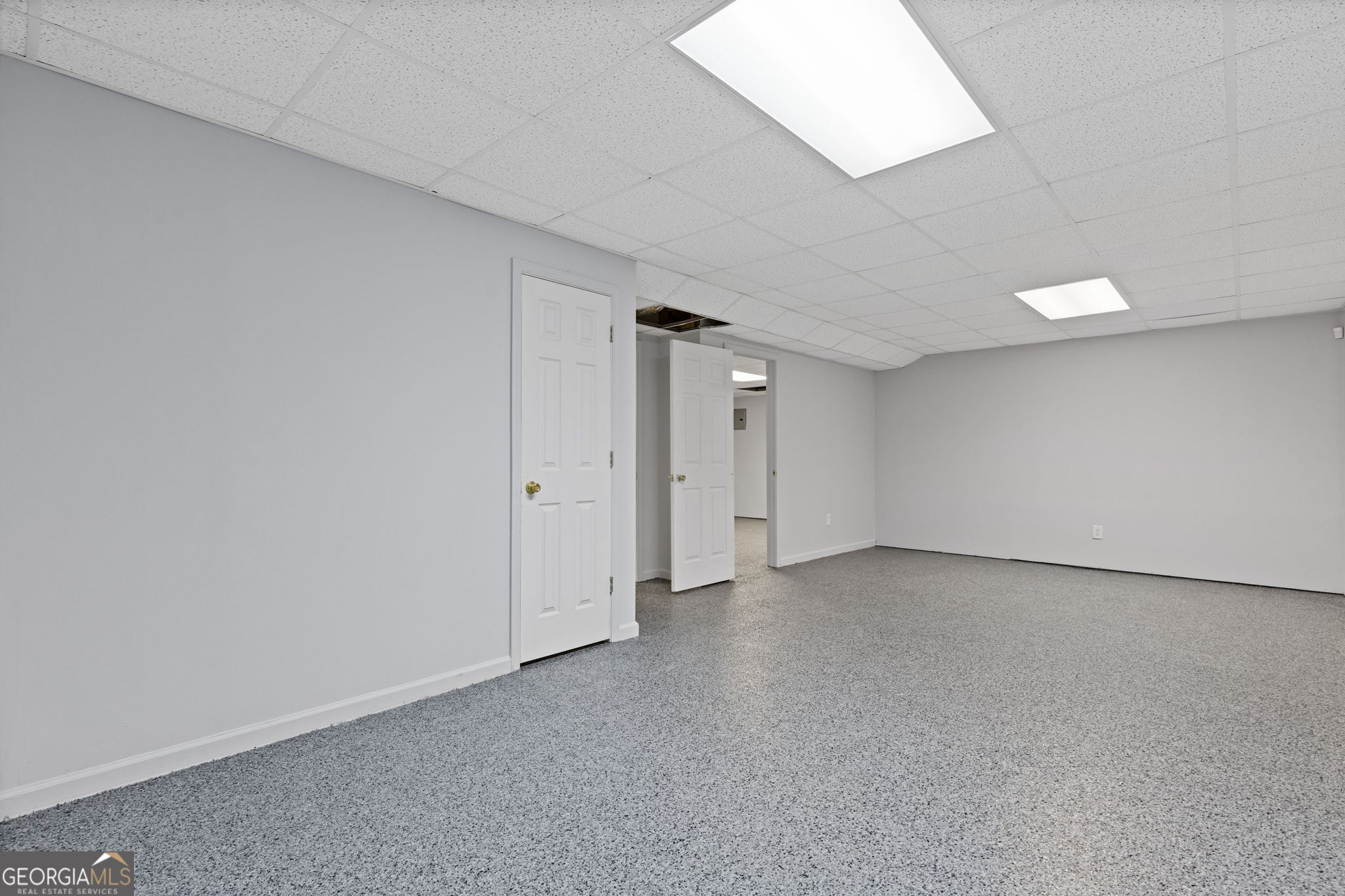 496 Davis Road Property Photo 45