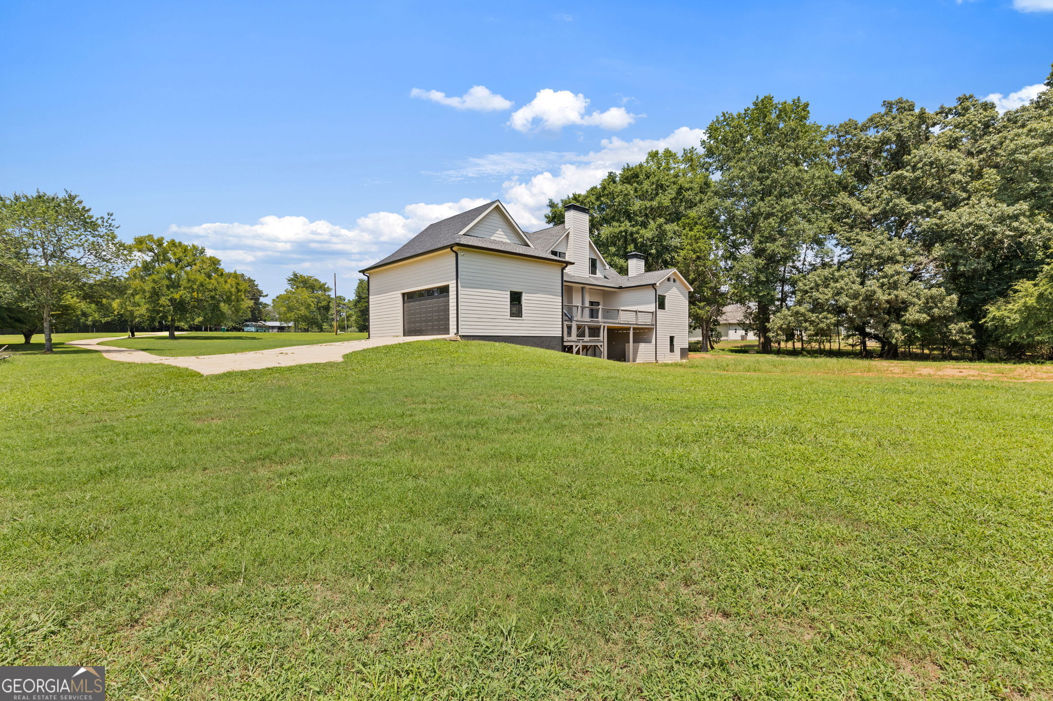 496 Davis Road Property Photo 46